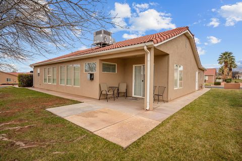 Tiny photo for 426 S COYOTE Way, Ivins, UT 84738 (MLS # 26-268480)