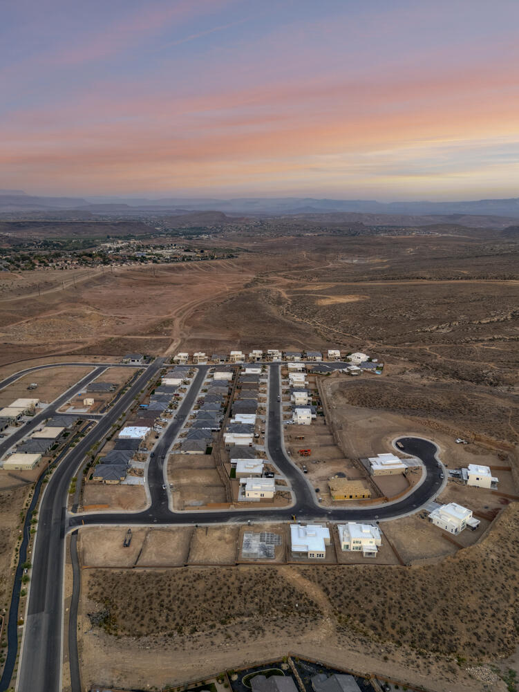 SALARNO HILLS AT DIVARIO - Residential