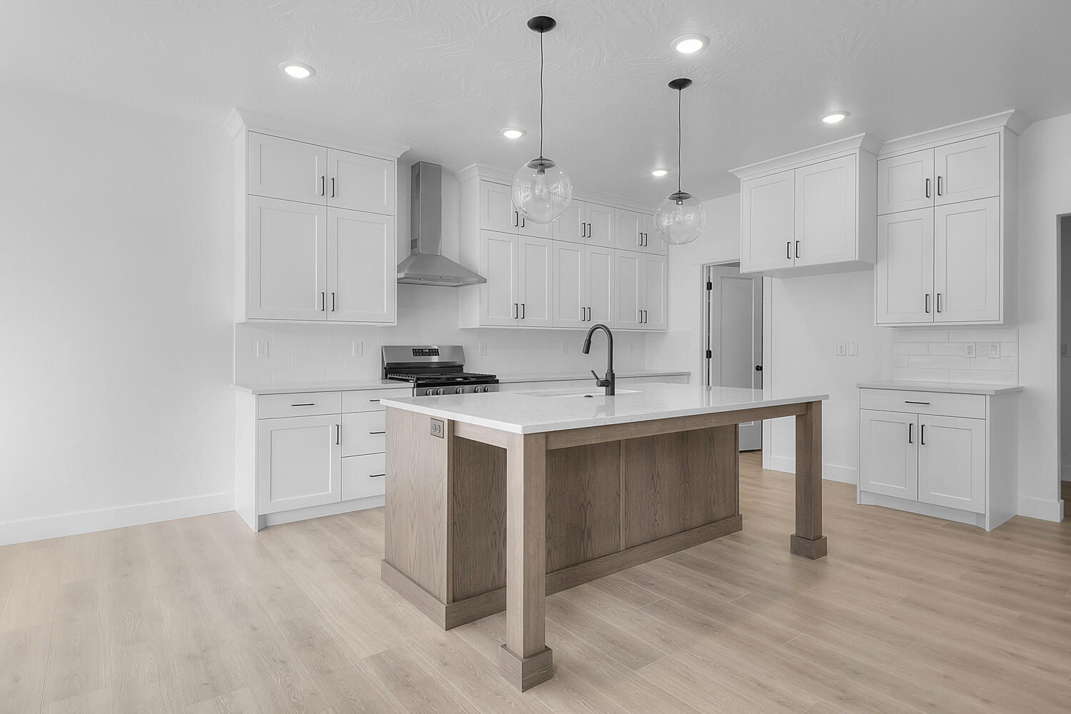 SALARNO HILLS AT DIVARIO - Residential