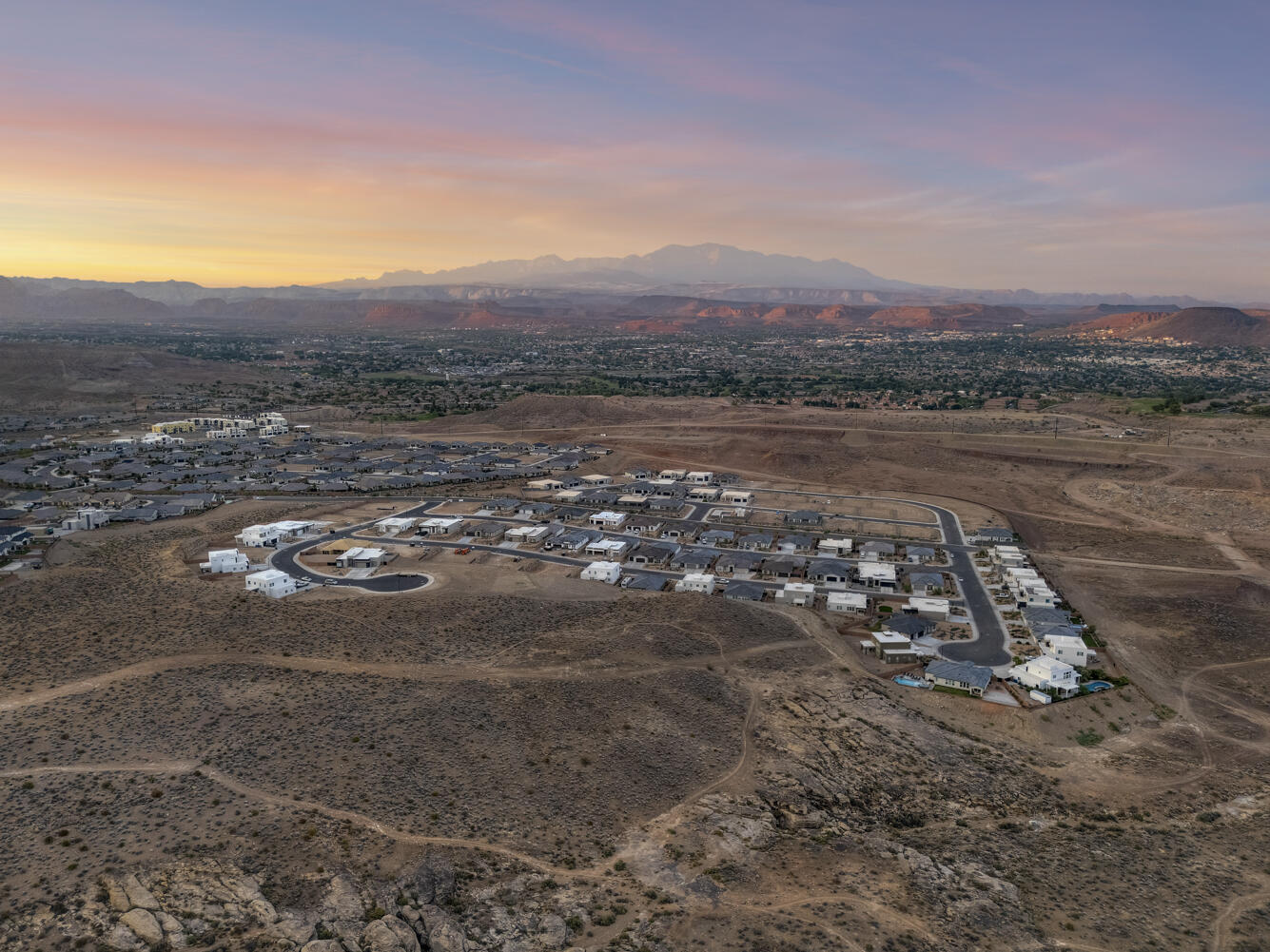 SALARNO HILLS AT DIVARIO - Residential
