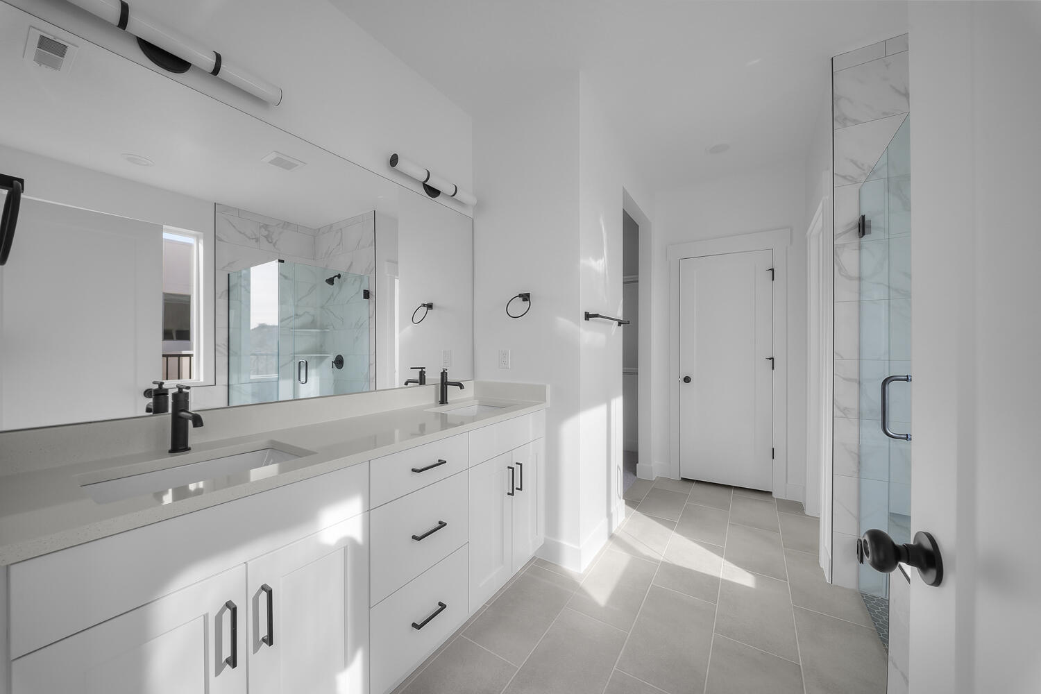 SALARNO HILLS AT DIVARIO - Residential