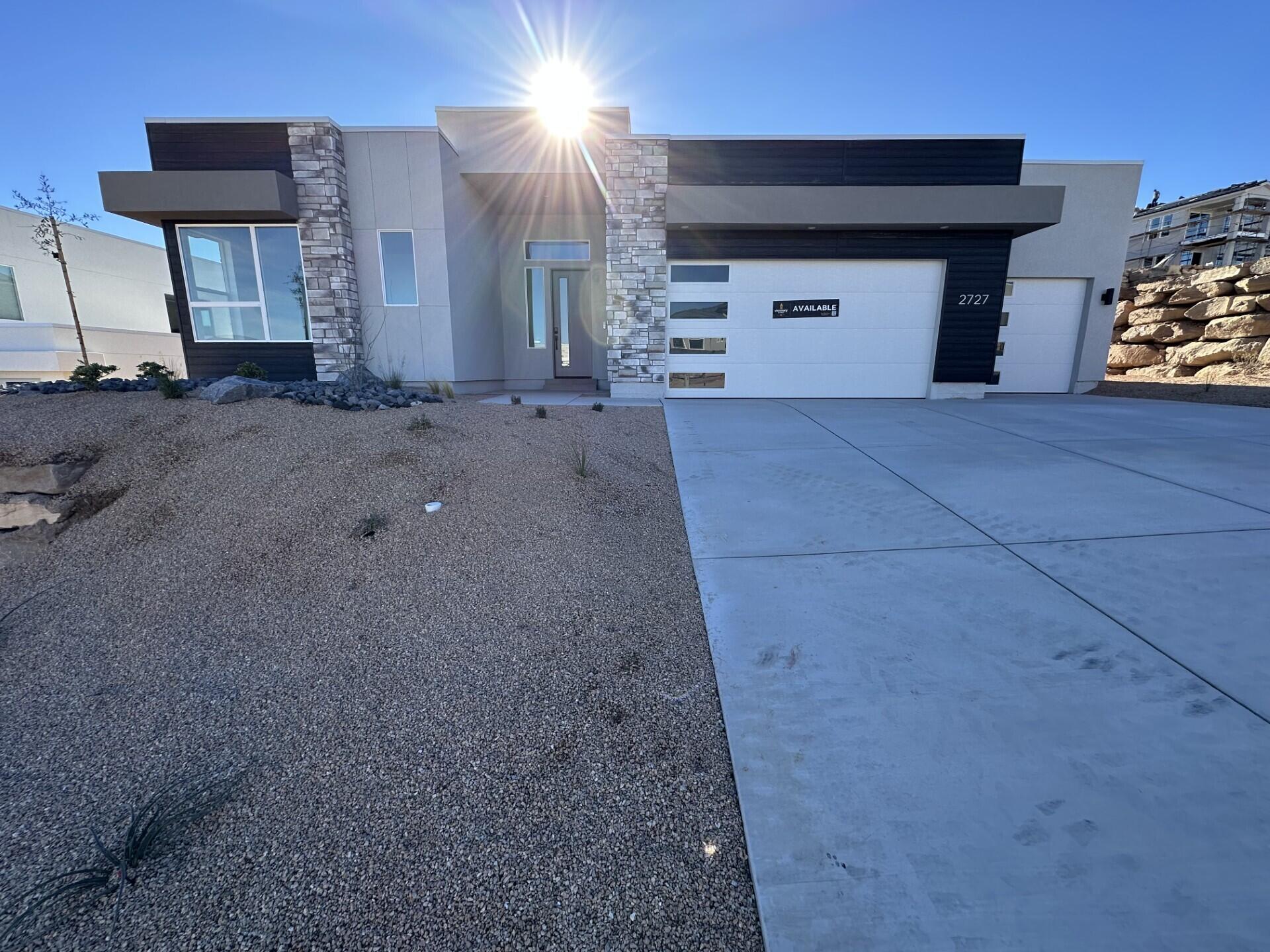 SALARNO HILLS AT DIVARIO - Residential