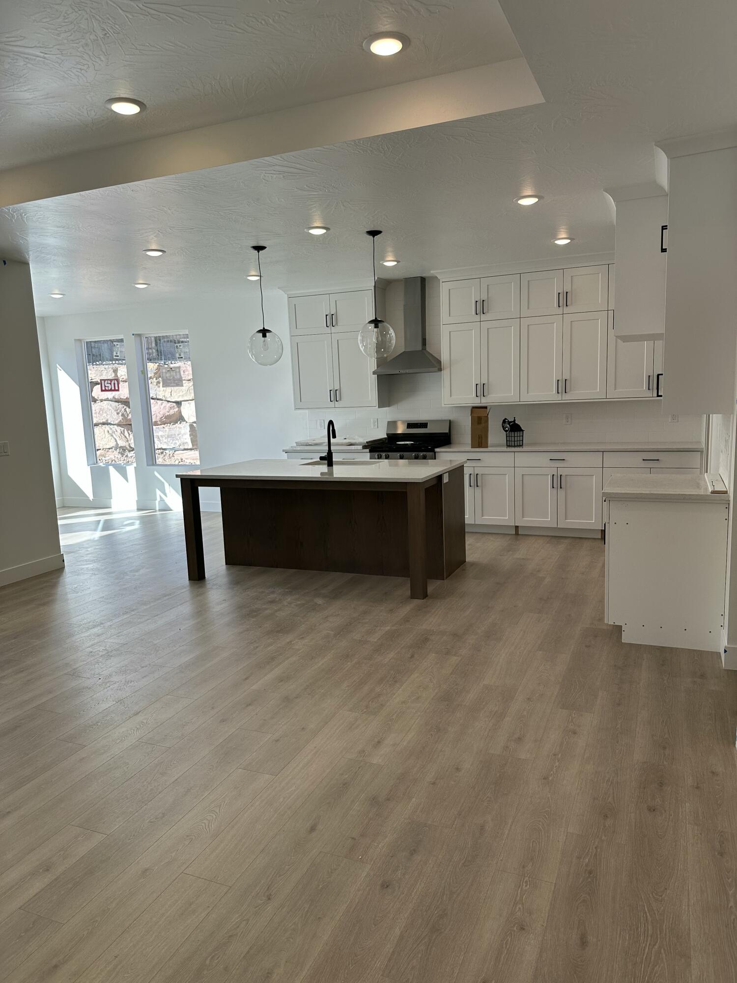 SALARNO HILLS AT DIVARIO - Residential