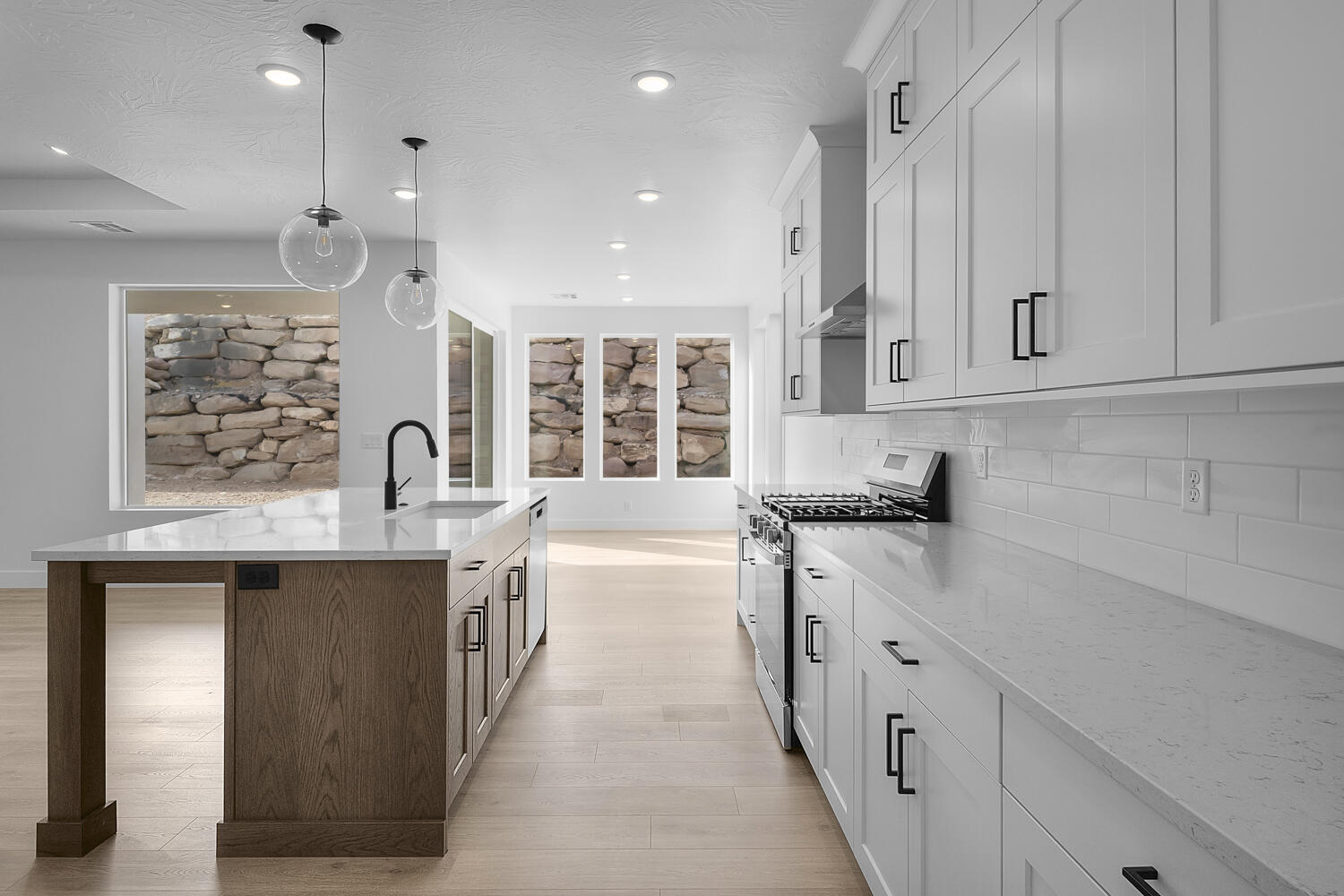 SALARNO HILLS AT DIVARIO - Residential