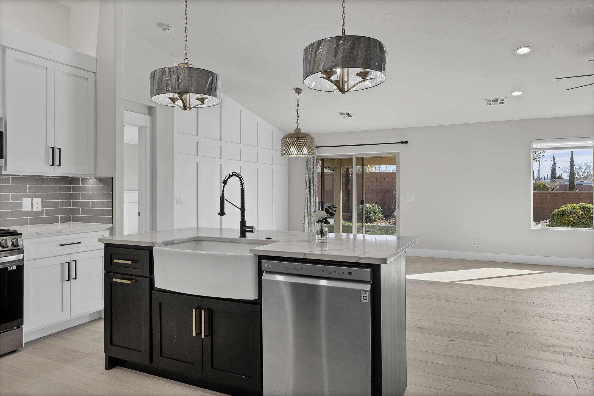 QUAIL COVE - Residential