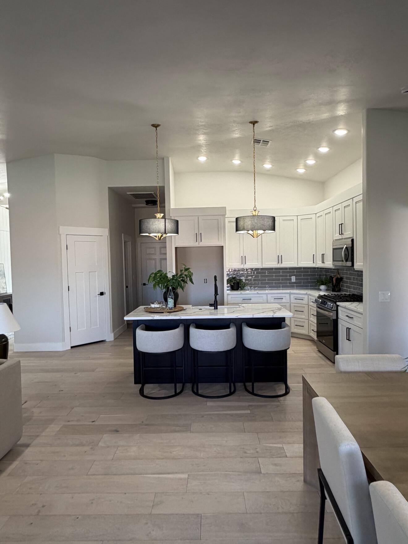QUAIL COVE - Residential