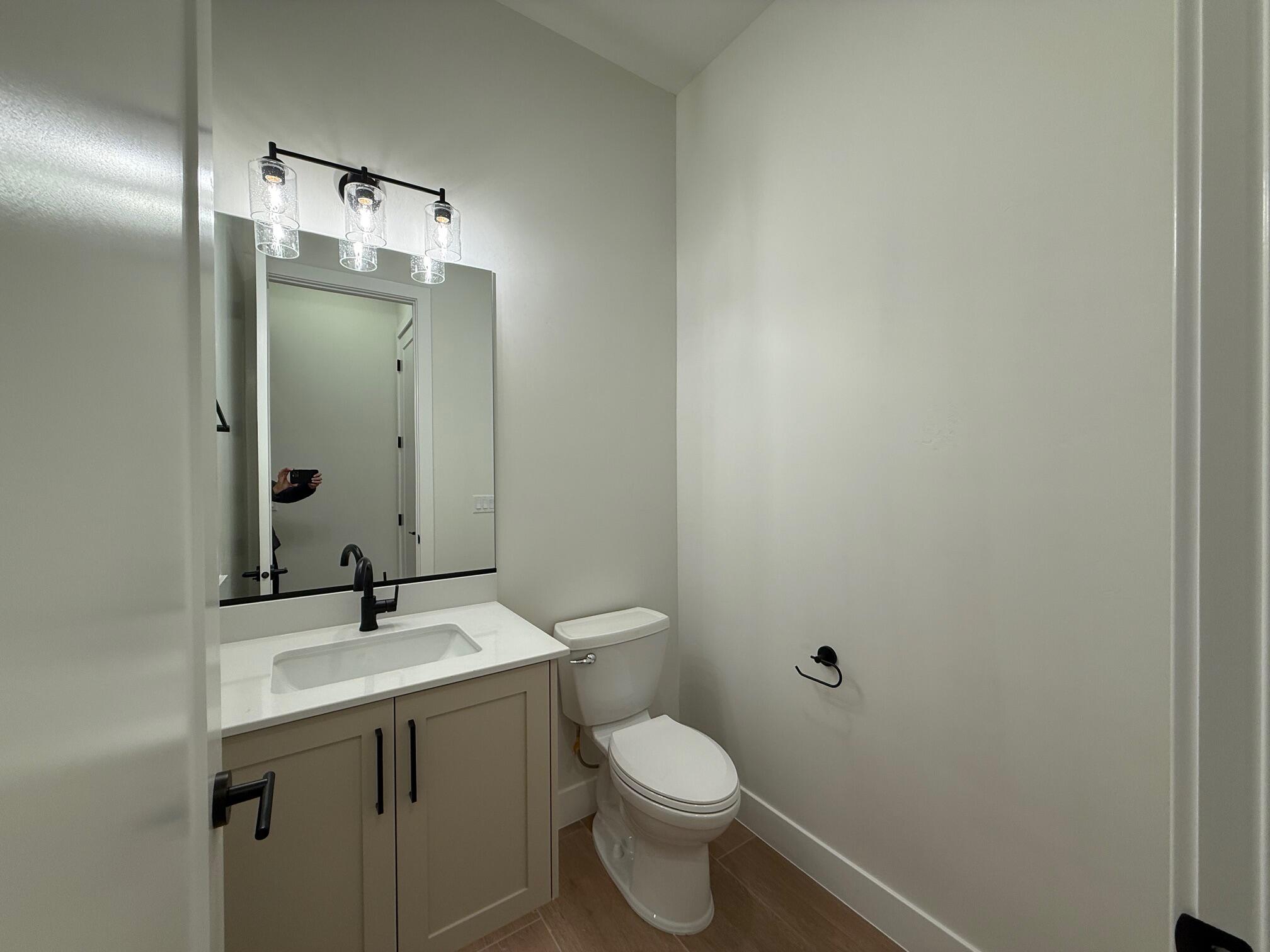 ONYX CANYON - Residential