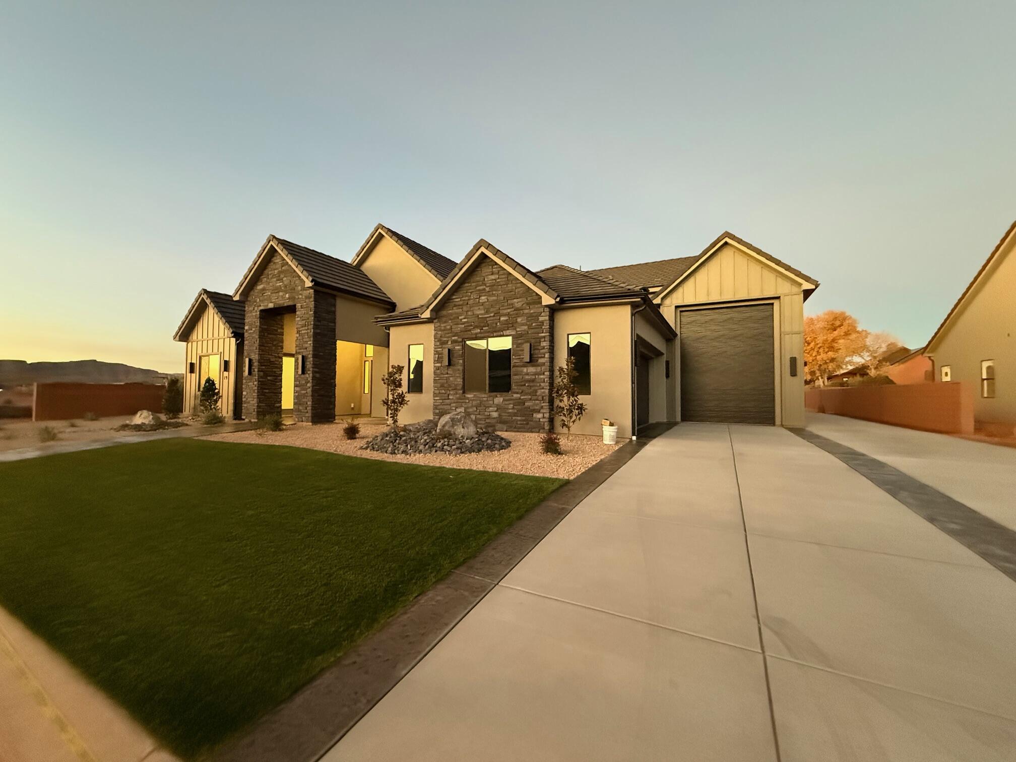 ONYX CANYON - Residential