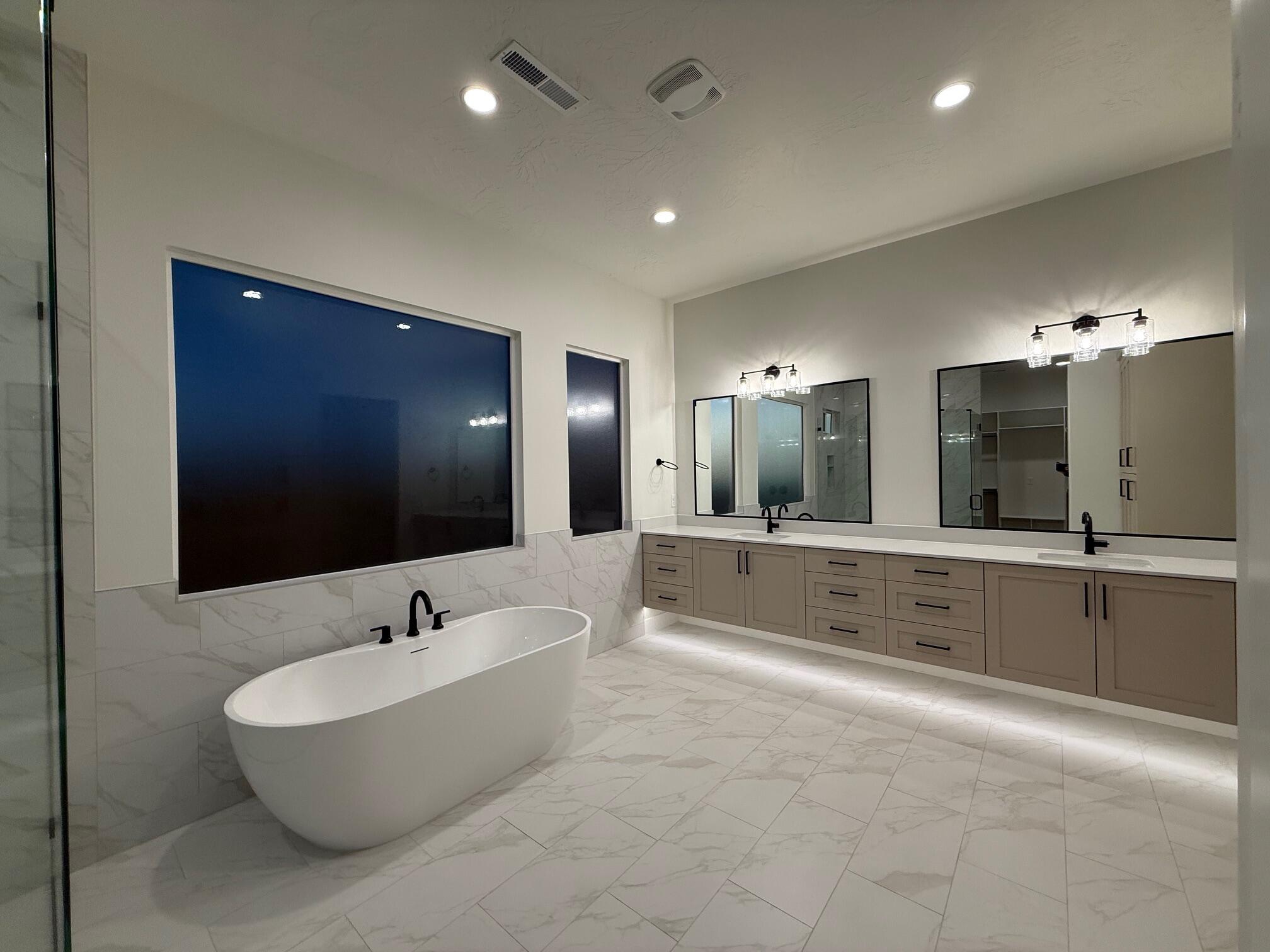 ONYX CANYON - Residential