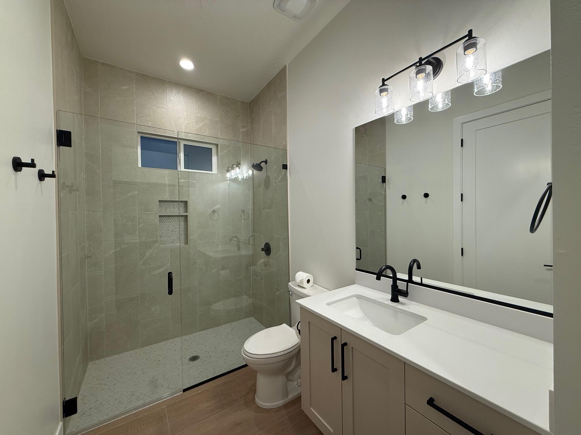 ONYX CANYON - Residential