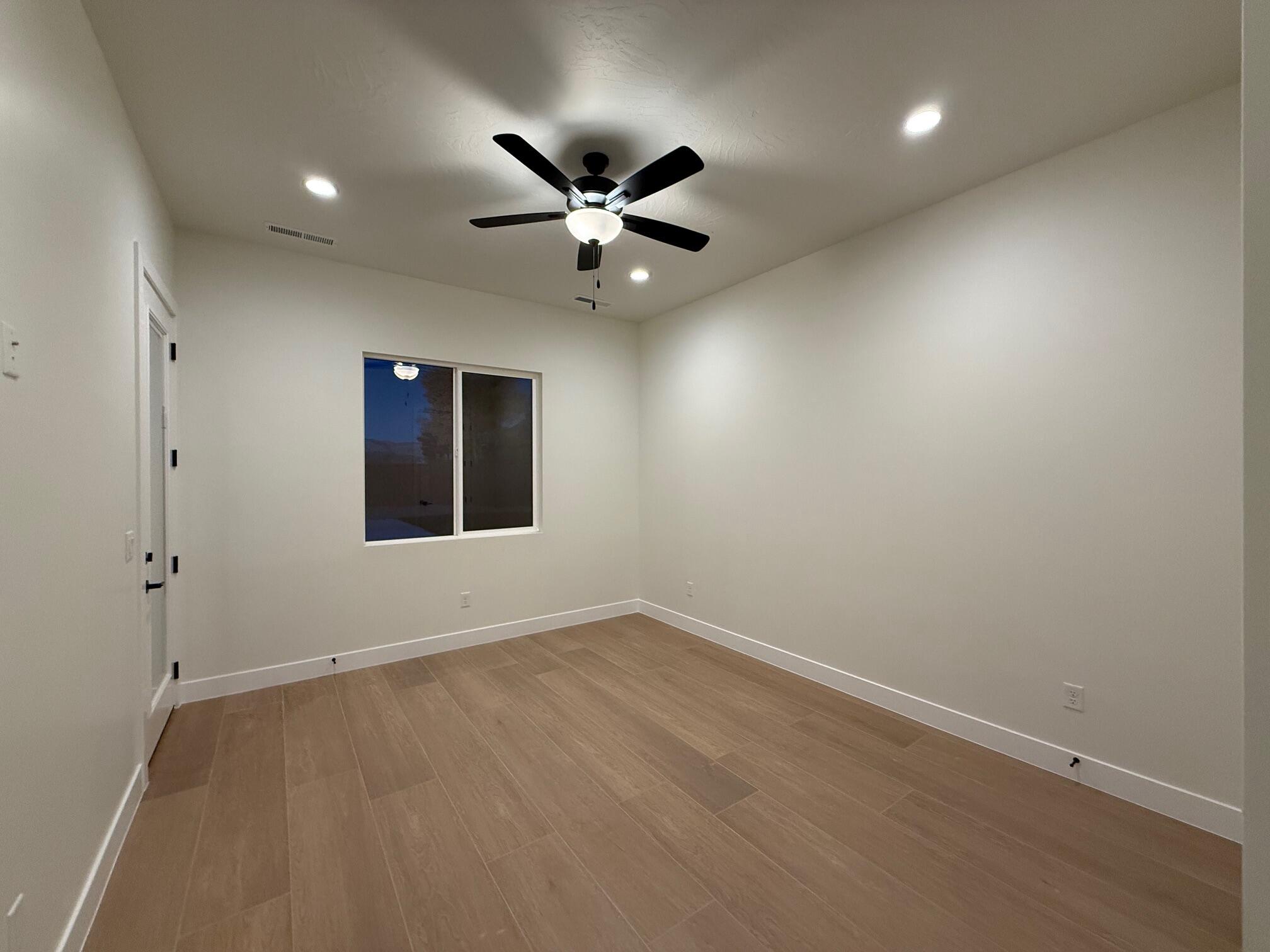 ONYX CANYON - Residential