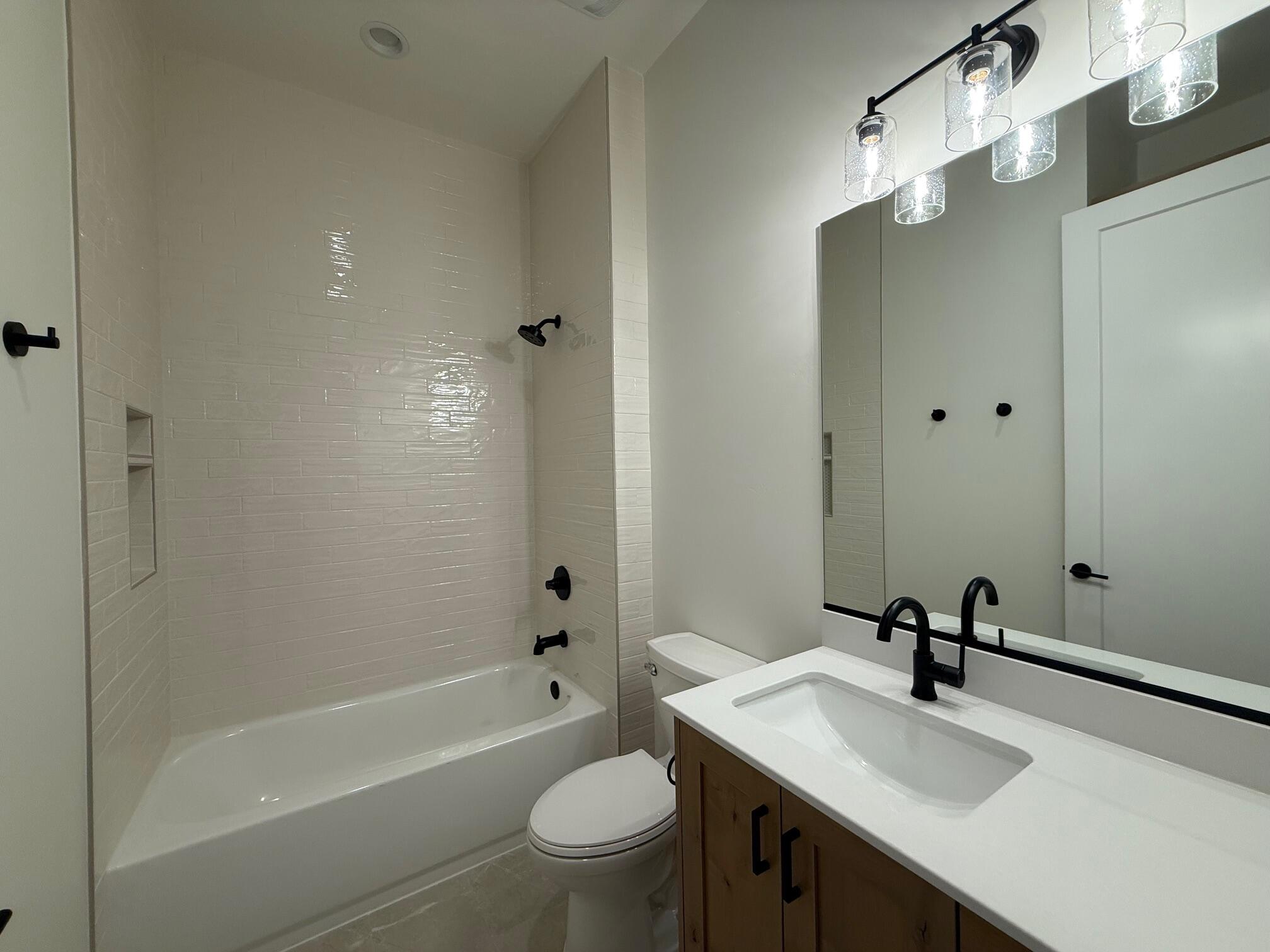 ONYX CANYON - Residential