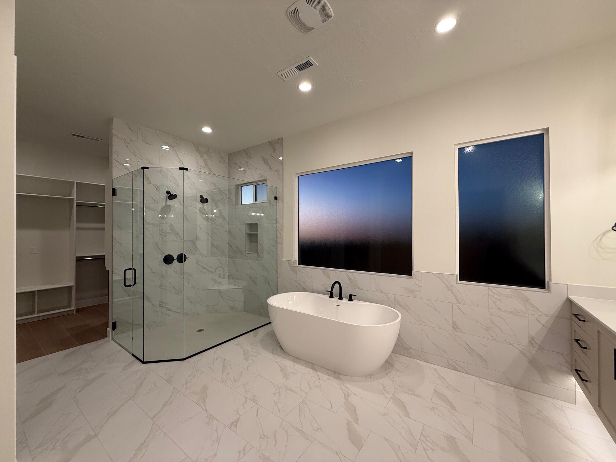 ONYX CANYON - Residential