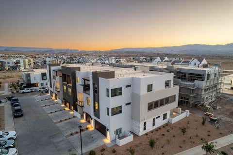 Photo of 692 W High Tide Place 133 #133, Saint George, UT 84790 (MLS # 26-274855)