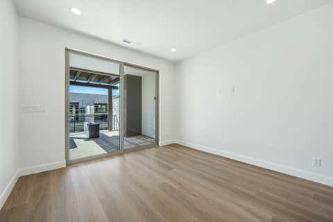 Tiny photo for 692 W High Tide Place 133 #133, Saint George, UT 84790 (MLS # 26-274855)