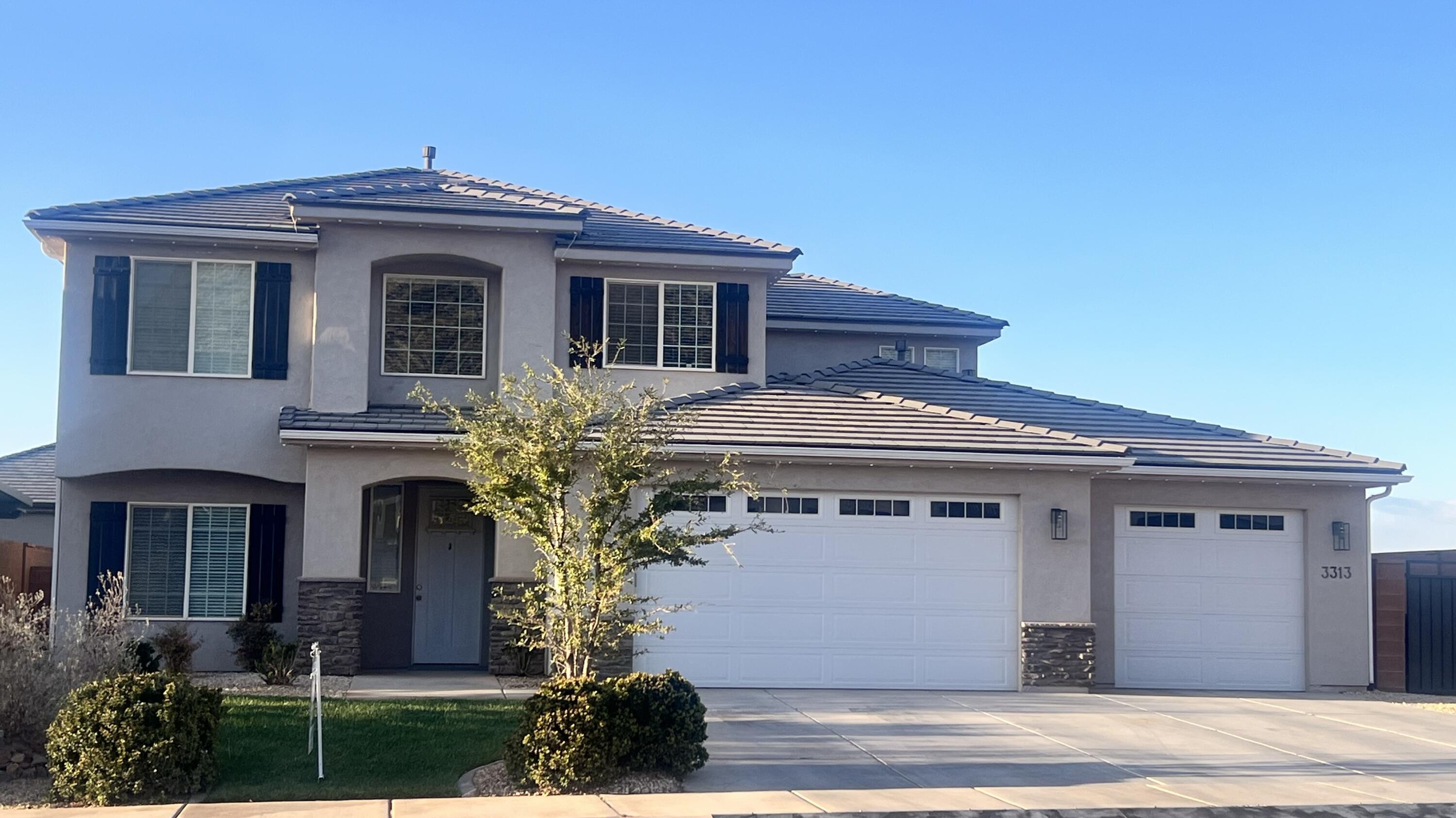 SEQUOIA ESTATES - Residential