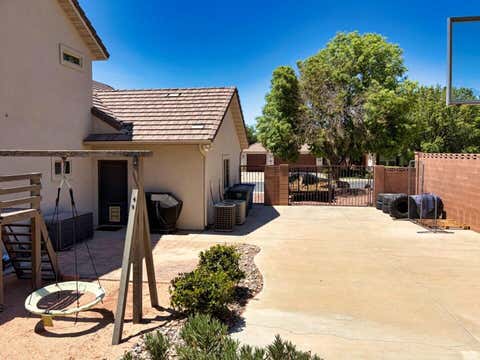 Tiny photo for 2981 Ledge Rock DR, Saint George, UT 84790 (MLS # 26-274930)