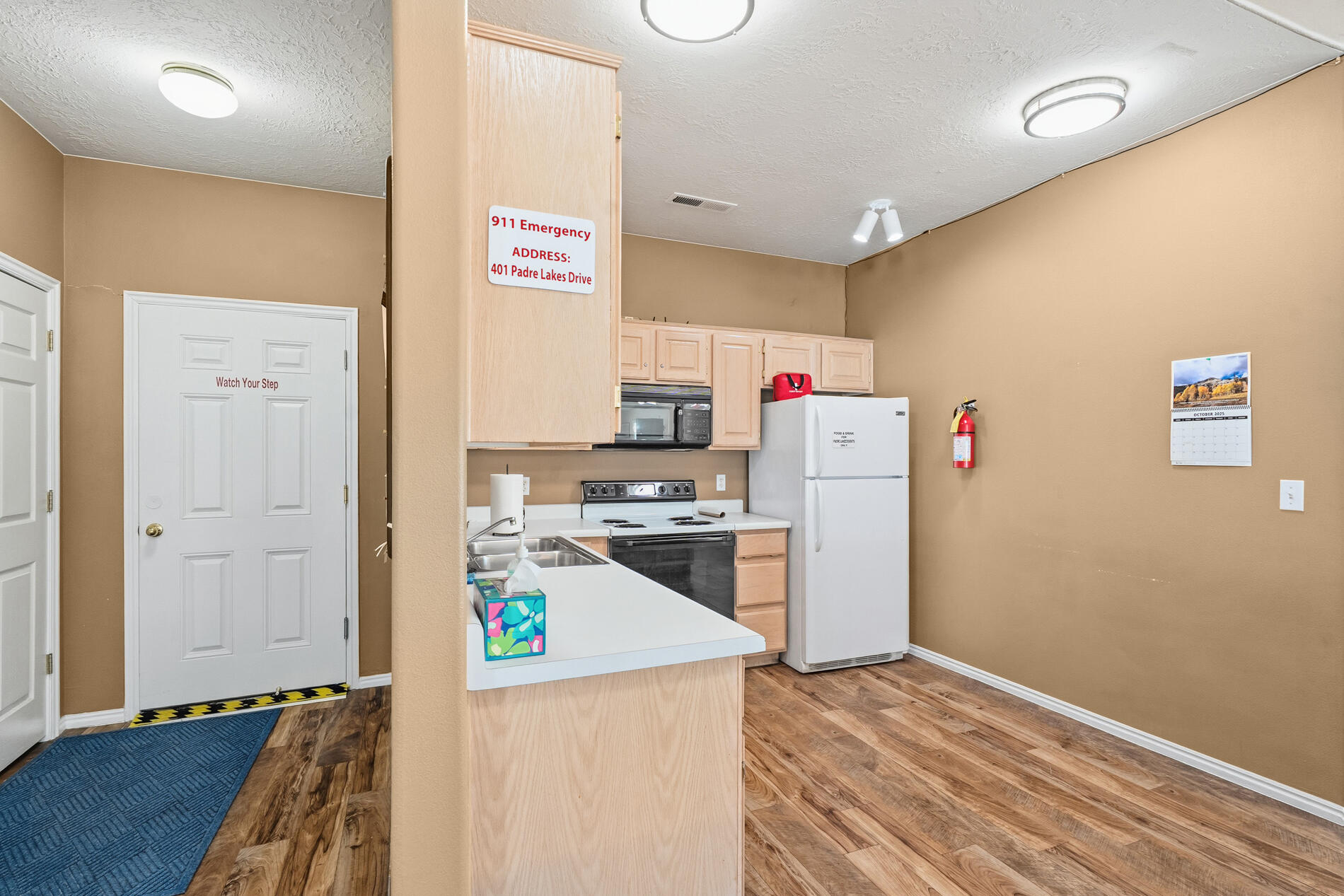 PADRE LAKES TOWNHOMES - Residential