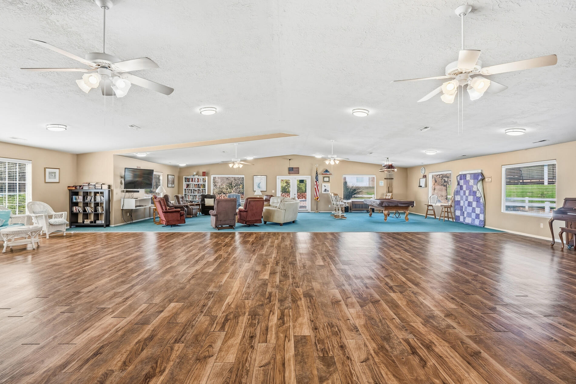 PADRE LAKES TOWNHOMES - Residential