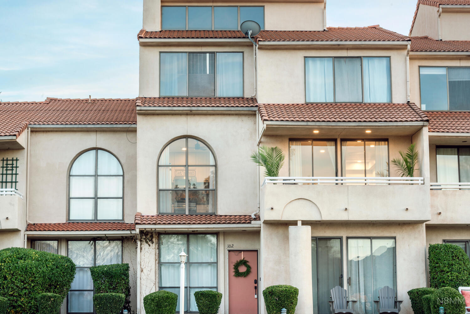 LA MIRAGE CONDOS - Residential