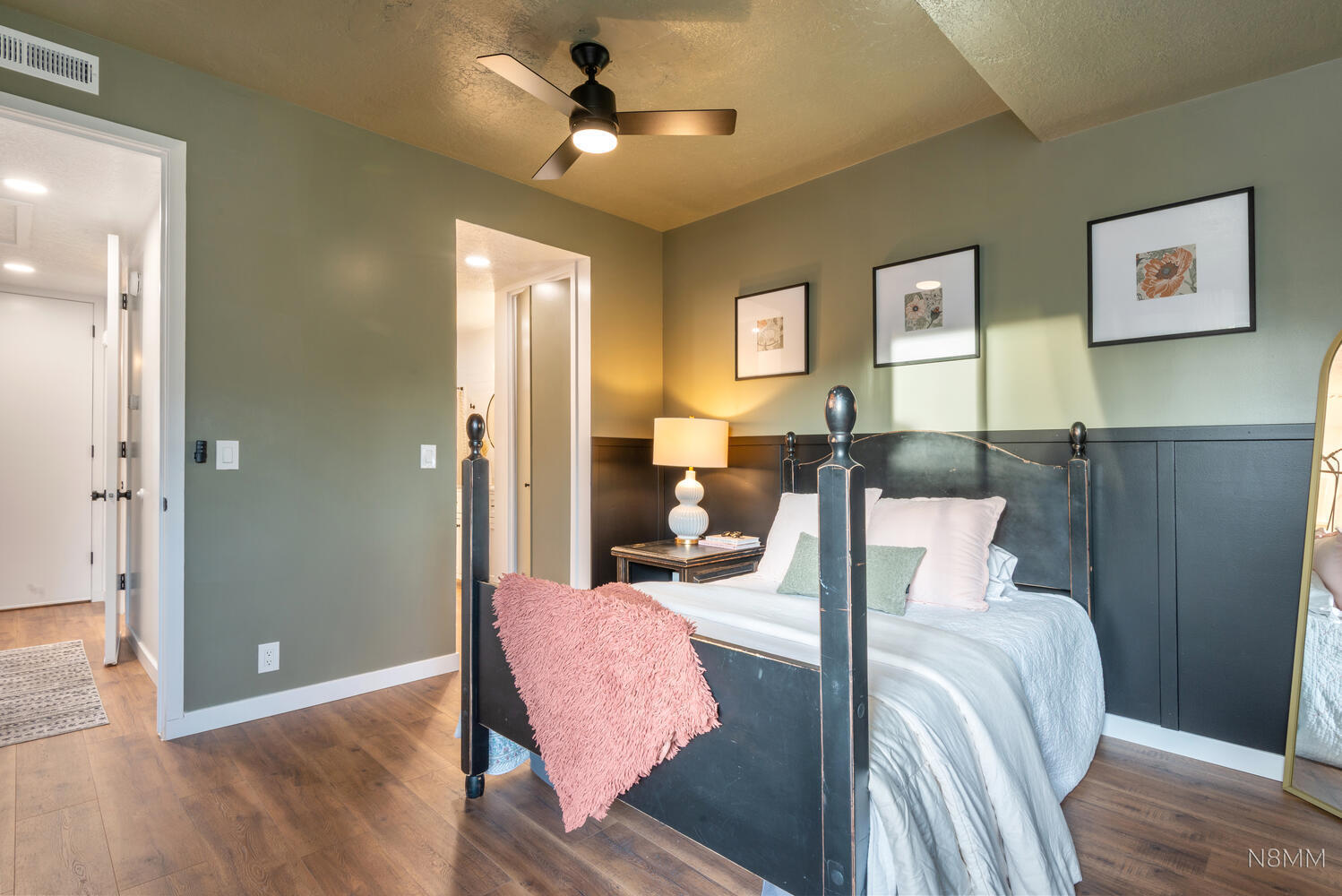 LA MIRAGE CONDOS - Residential