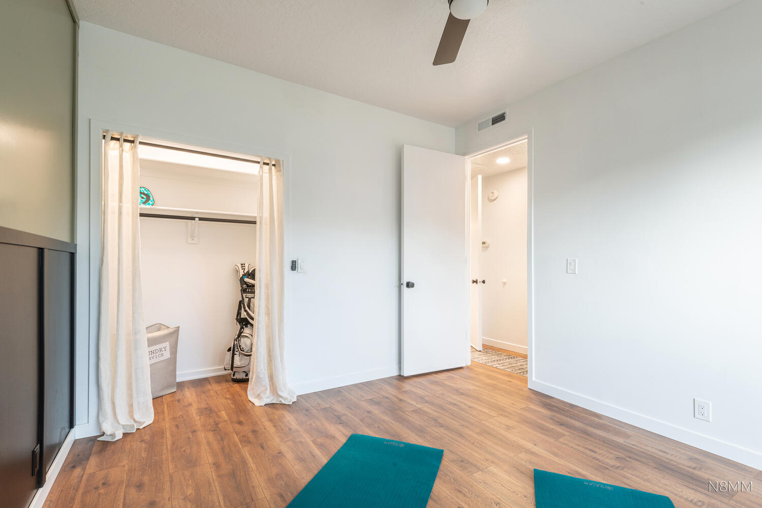 LA MIRAGE CONDOS - Residential