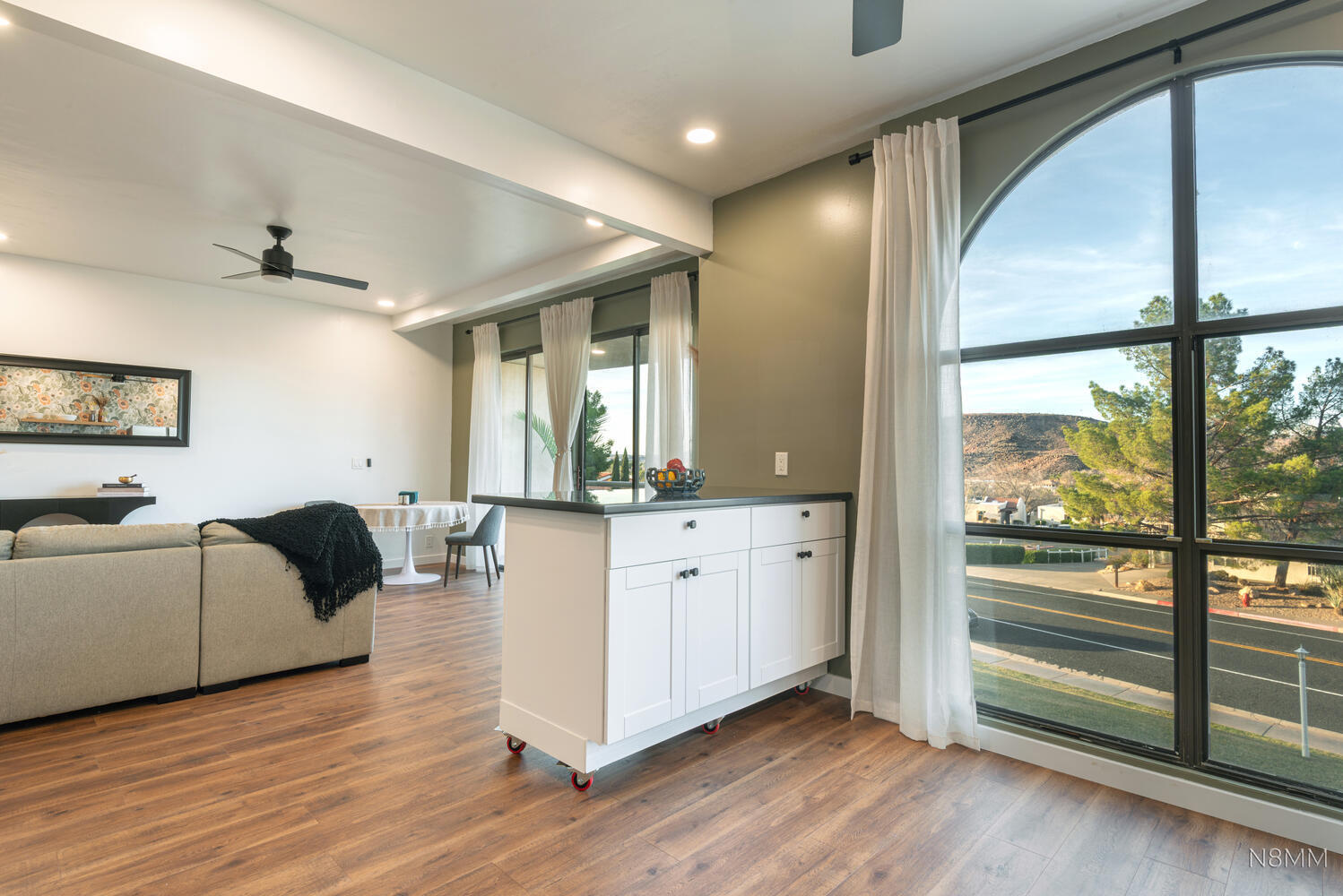 LA MIRAGE CONDOS - Residential