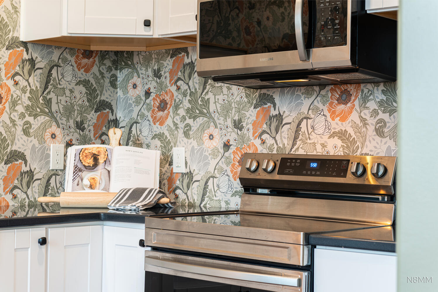 LA MIRAGE CONDOS - Residential