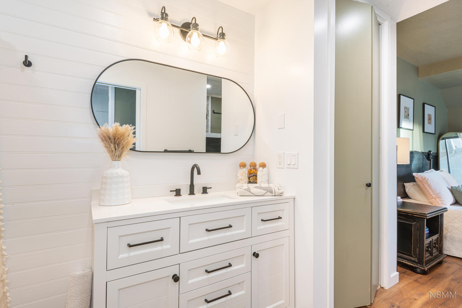 LA MIRAGE CONDOS - Residential