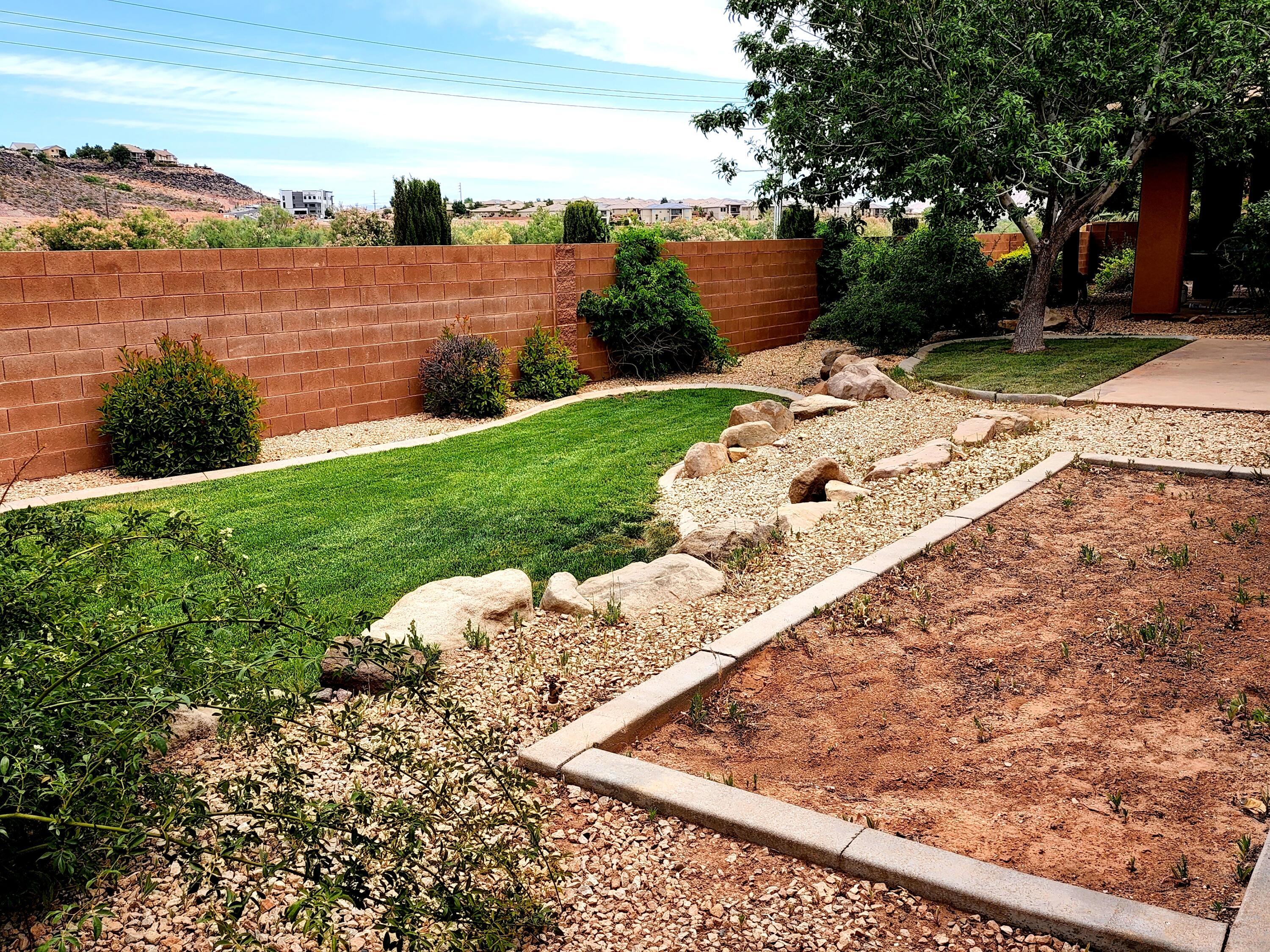 BOULDER SPRINGS VILLAS - Residential