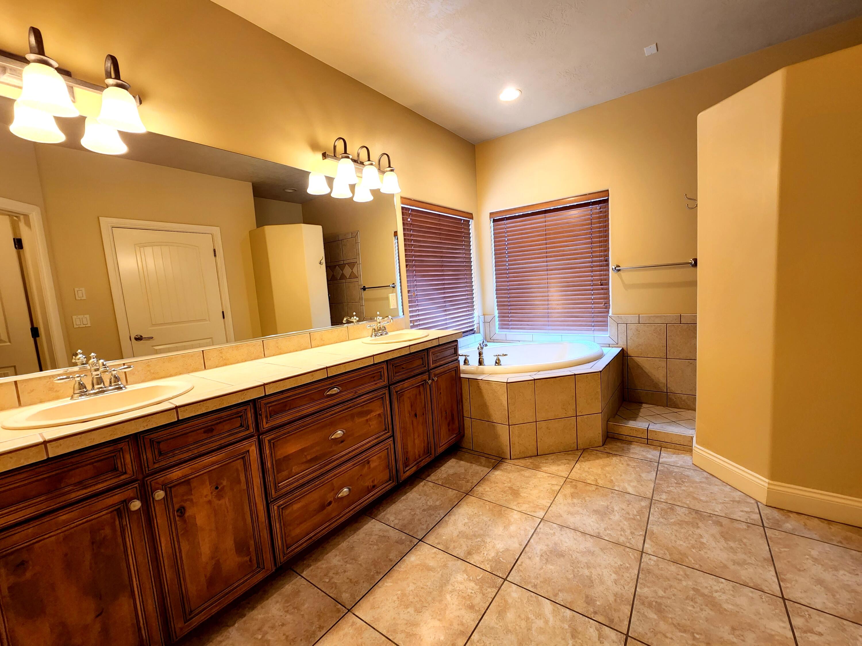 BOULDER SPRINGS VILLAS - Residential