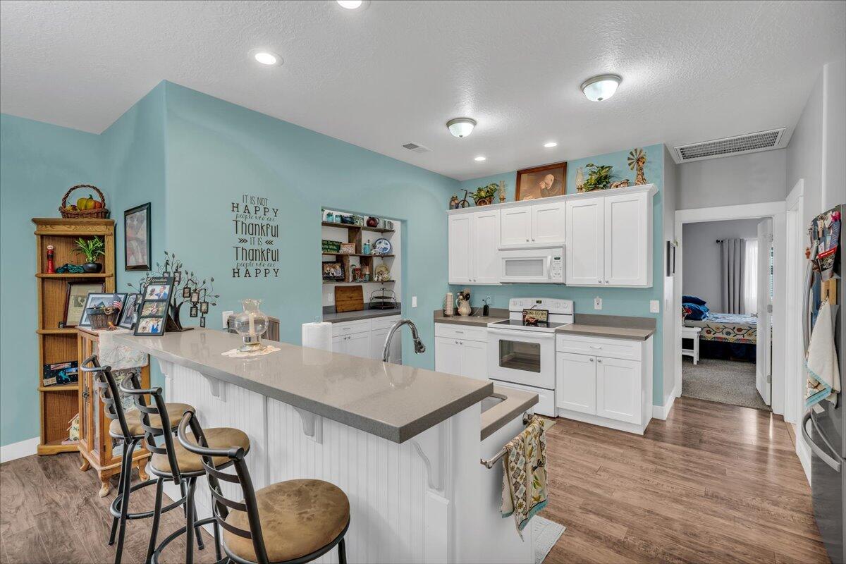 DIXIE SPRINGS - Residential