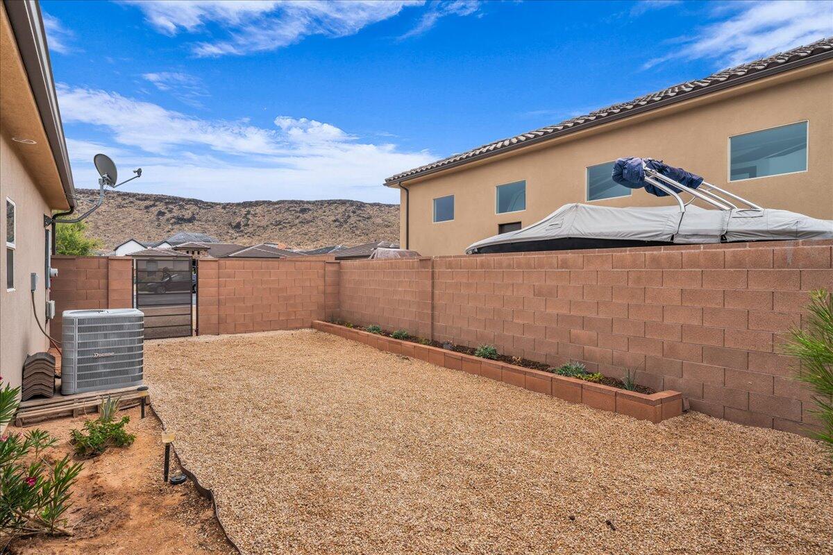 DIXIE SPRINGS - Residential