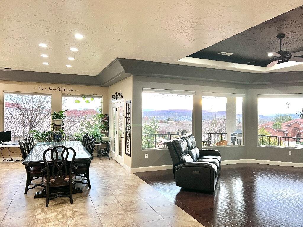 ESCALERA - Residential