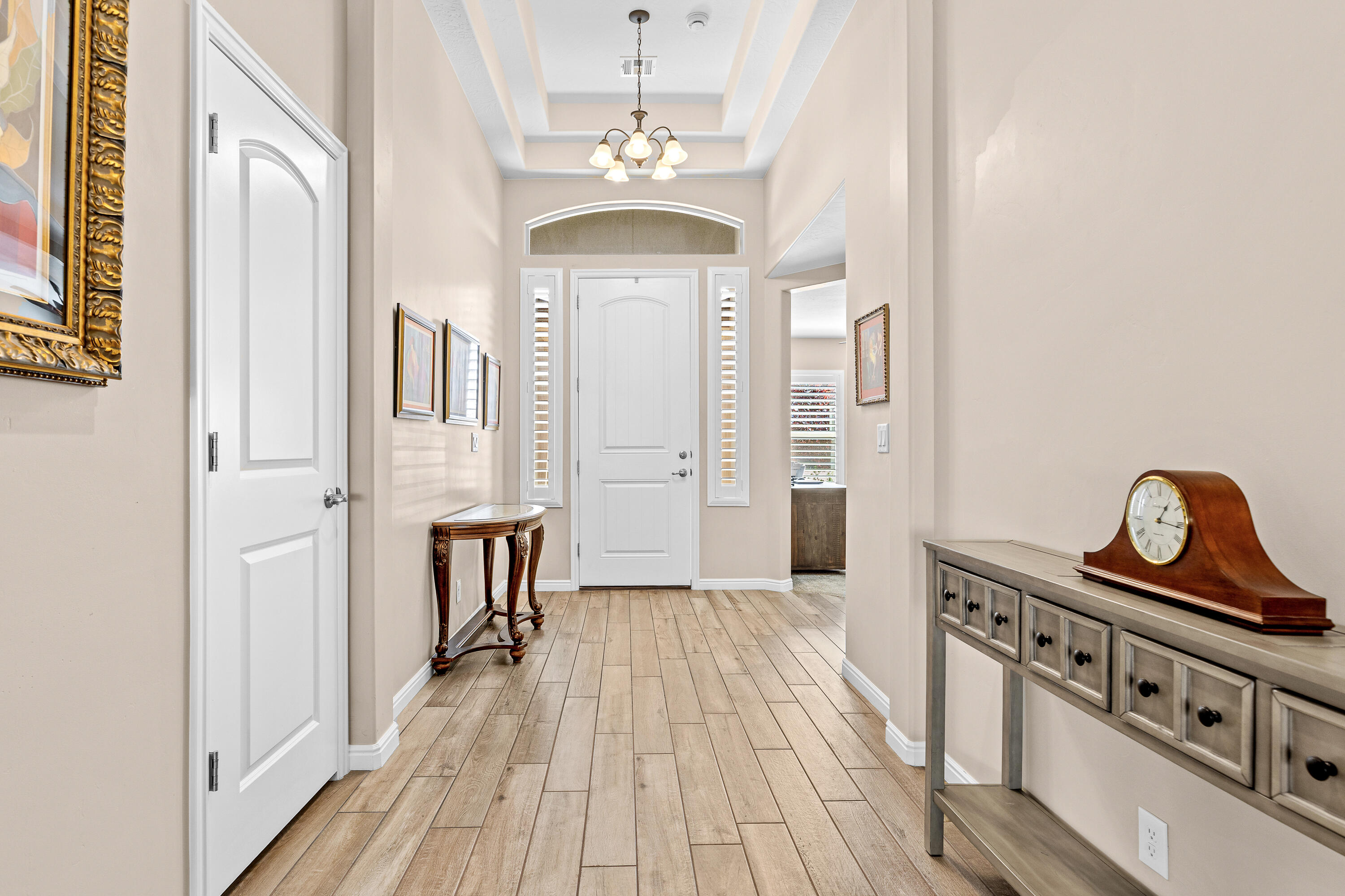 WHITE SANDS - Residential