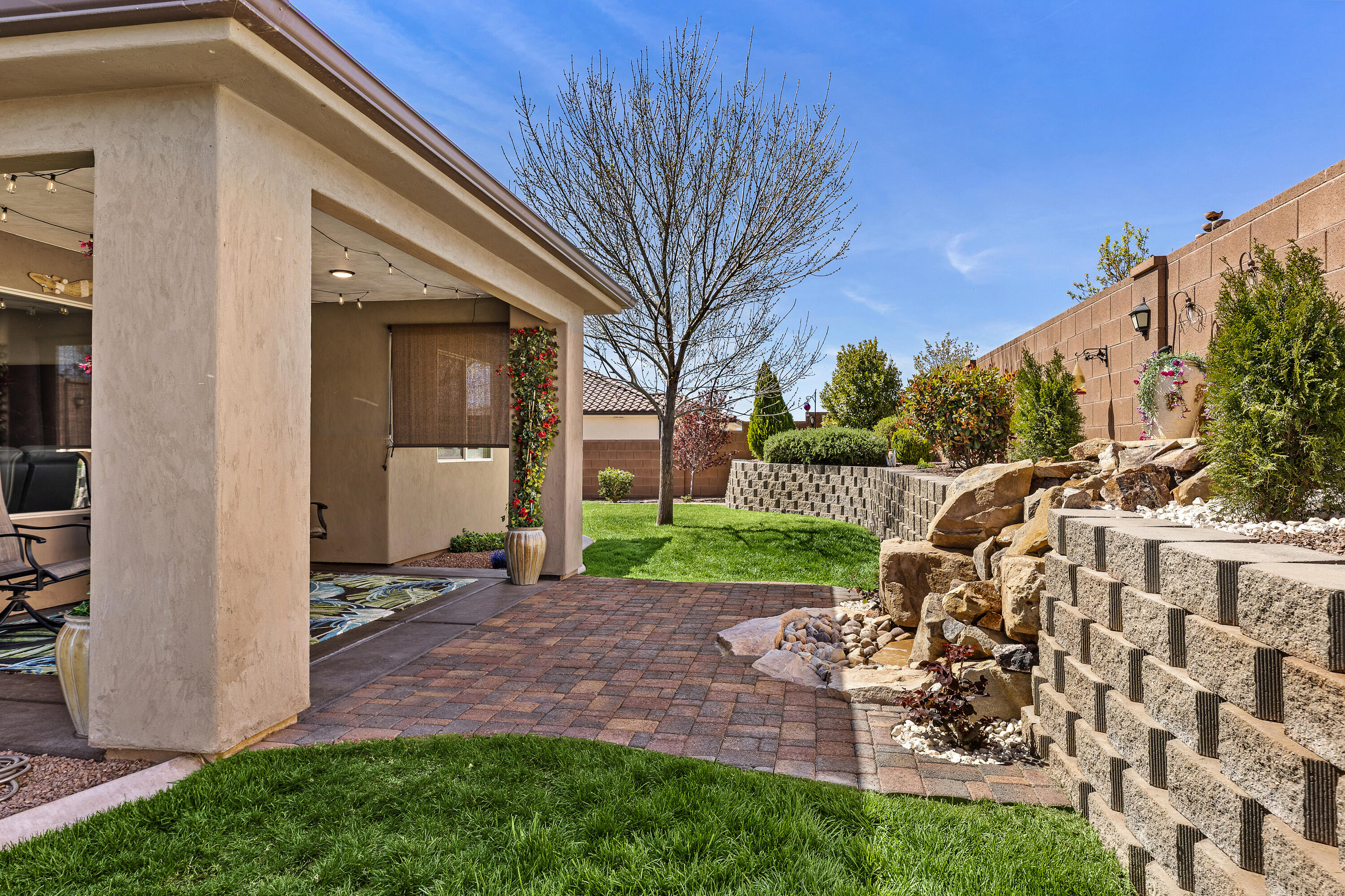 WHITE SANDS - Residential