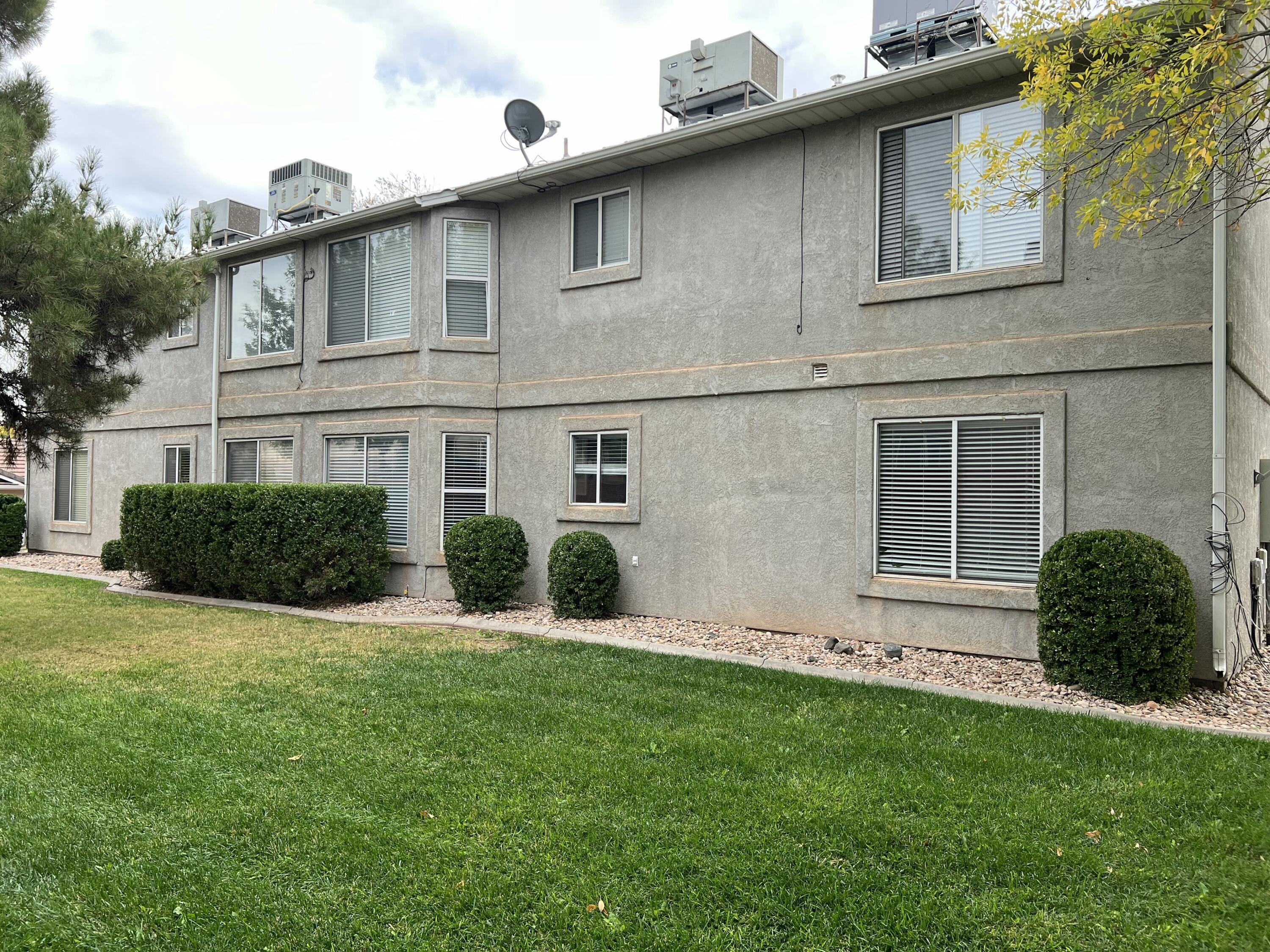 EASTMONT ACRES - Residential Income