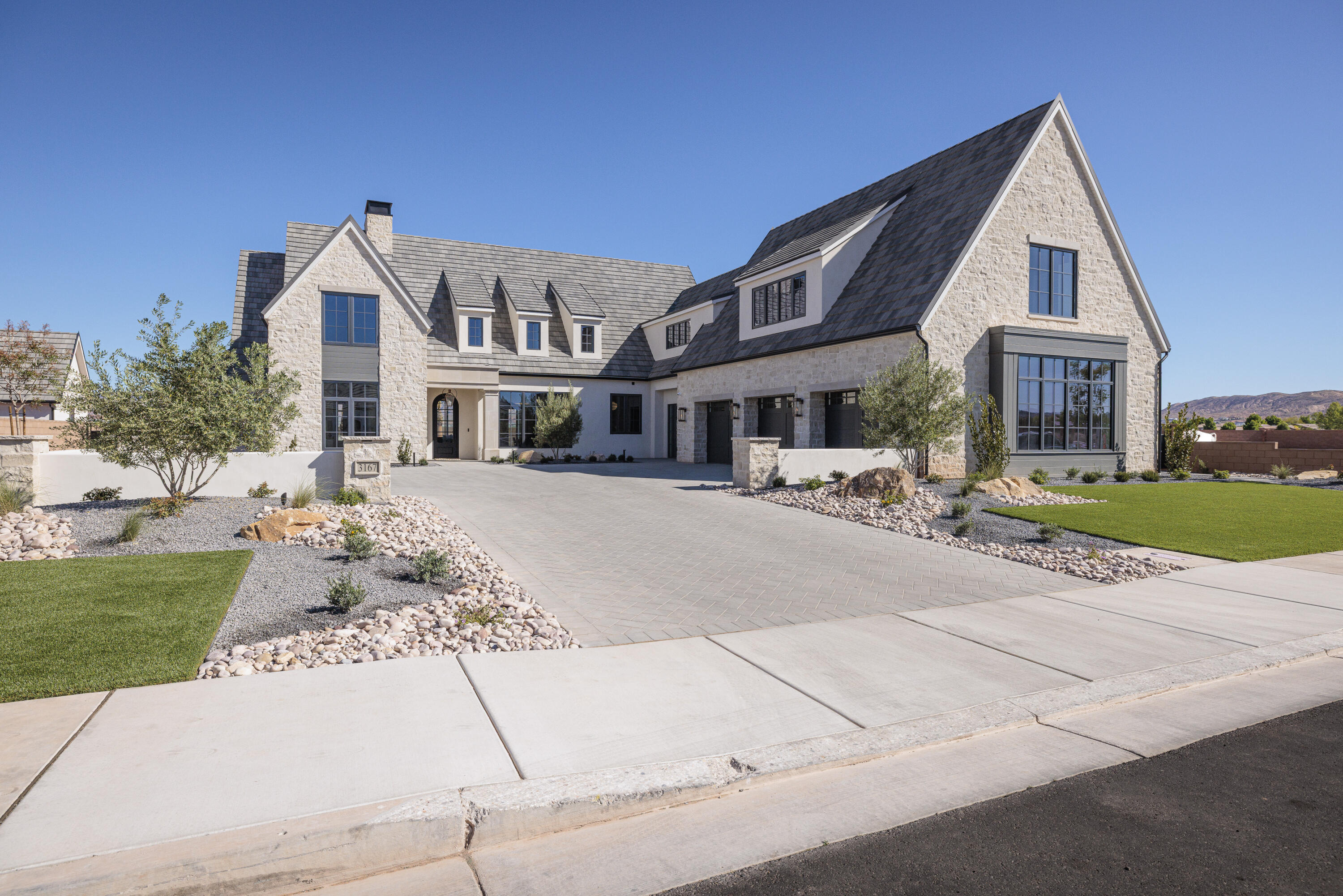 SUMMIT VIEW - Residential