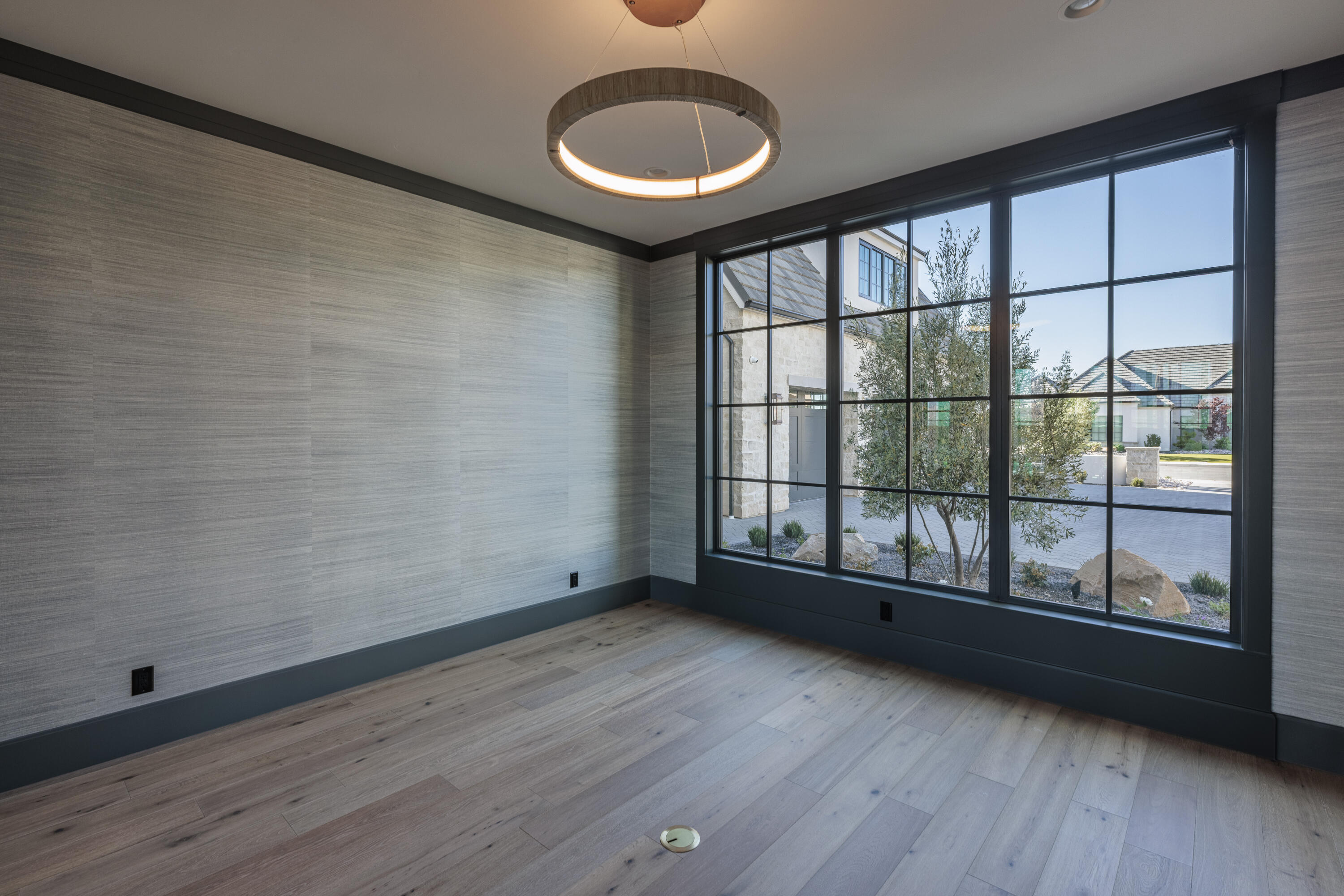 SUMMIT VIEW - Residential