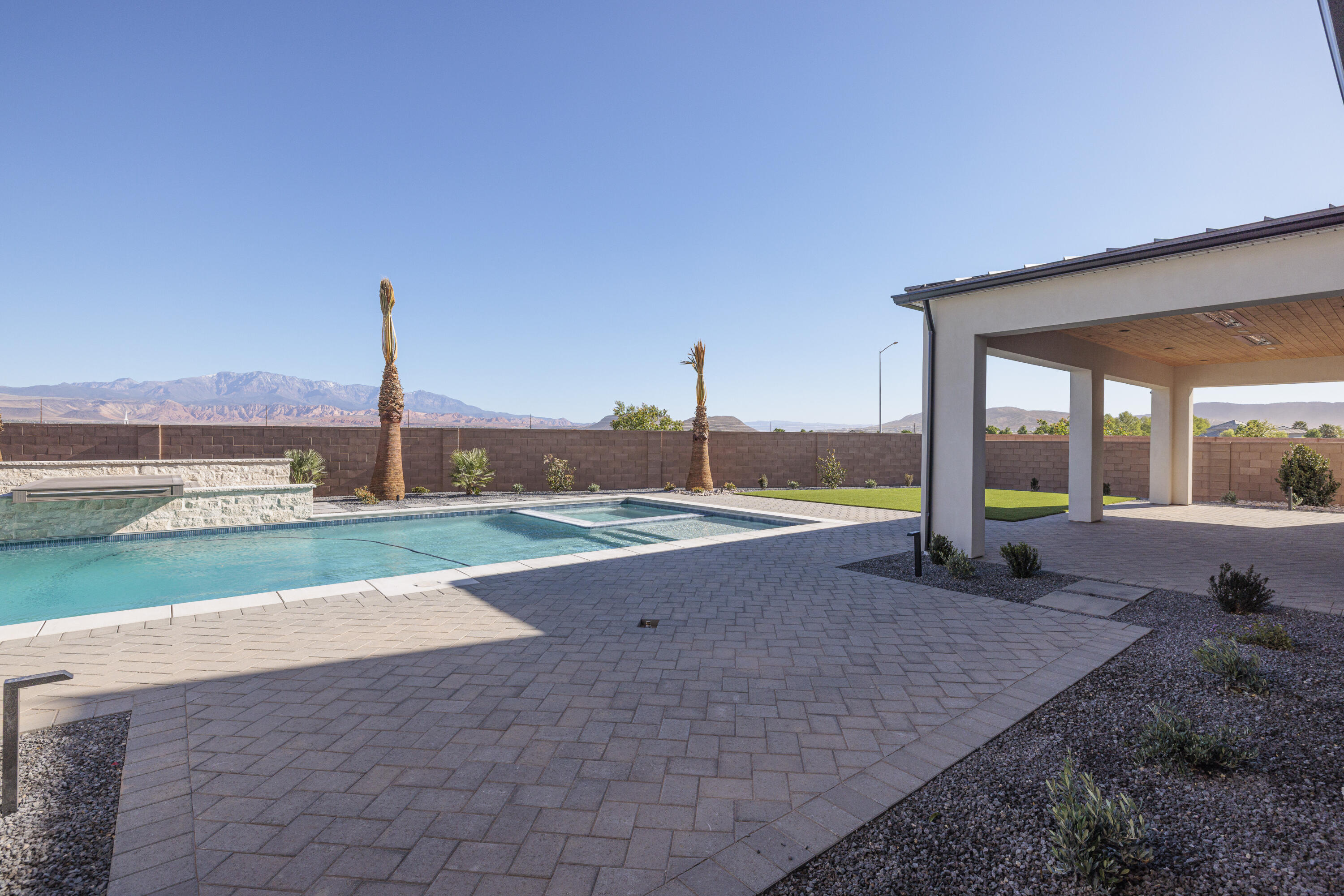 SUMMIT VIEW - Residential