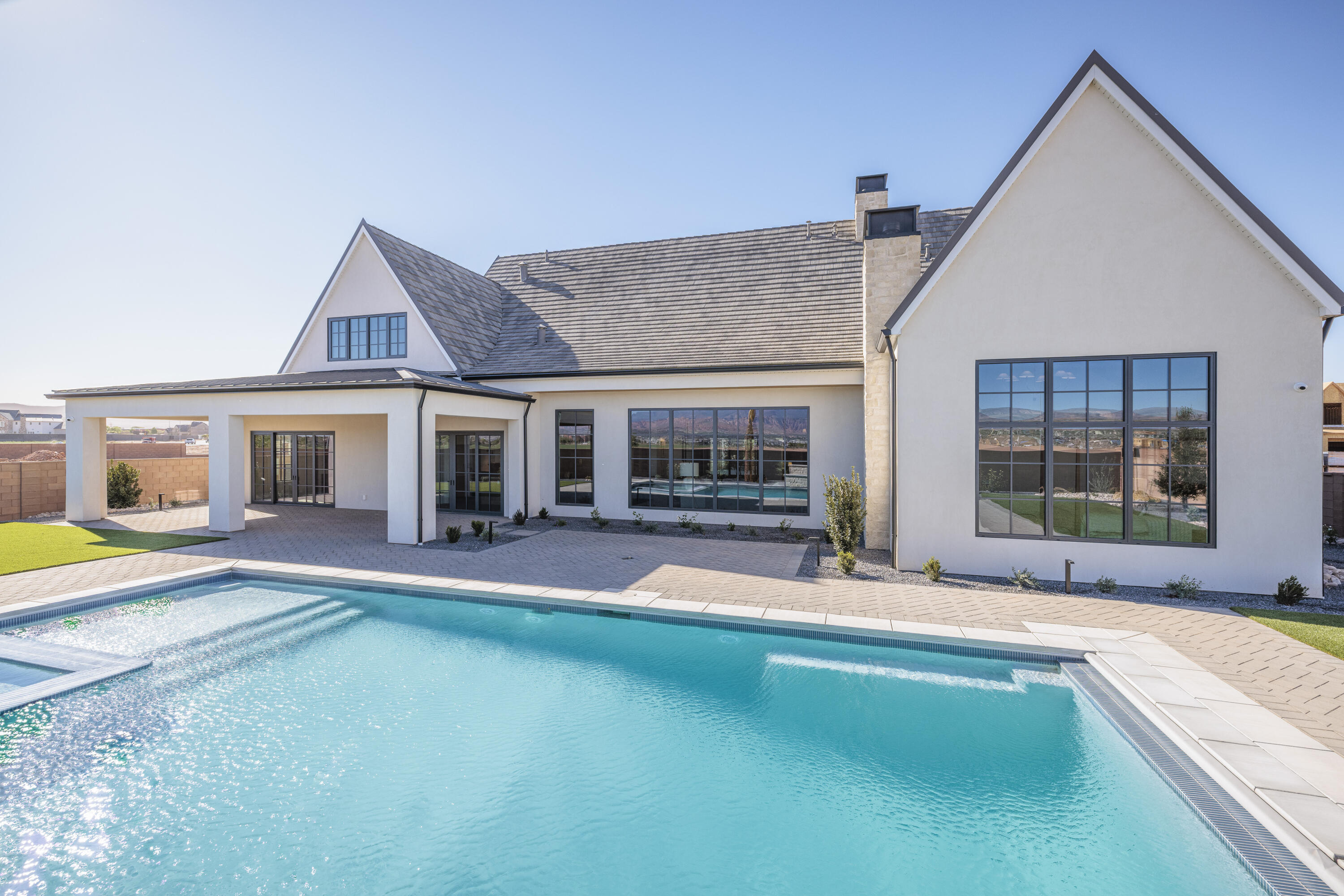 SUMMIT VIEW - Residential