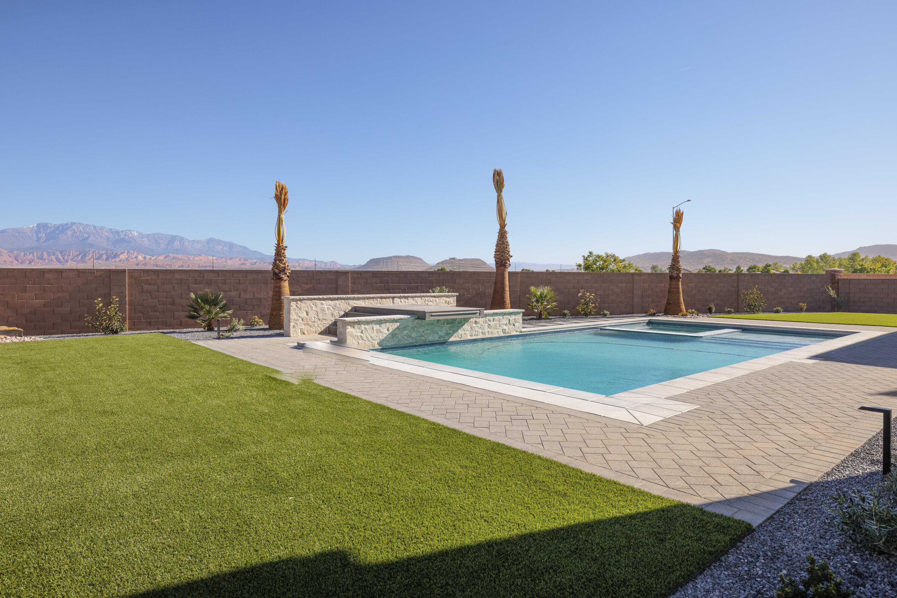 SUMMIT VIEW - Residential