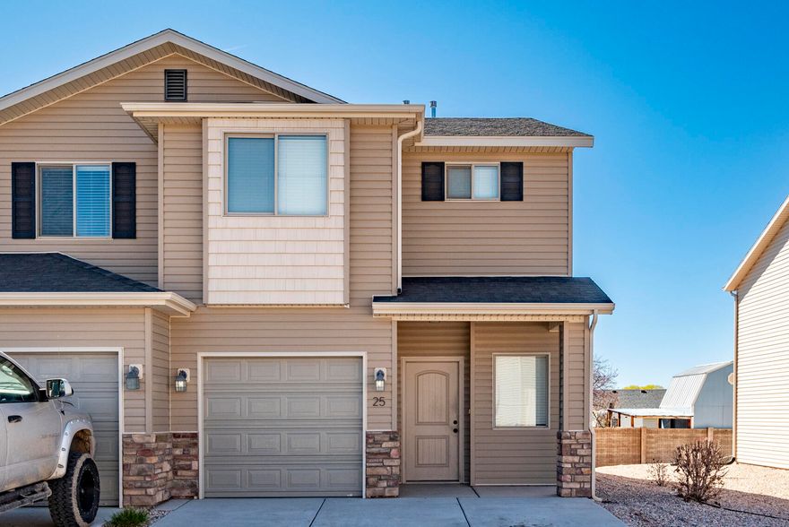 Welcome to this charming home located close to downtown!  This delightful 3-bad 2 1/2 bath property has quartz countertops, wood cabinets, and a beautiful open concept design.  The neutral colors throughout create a warm and inviting atmosphere.