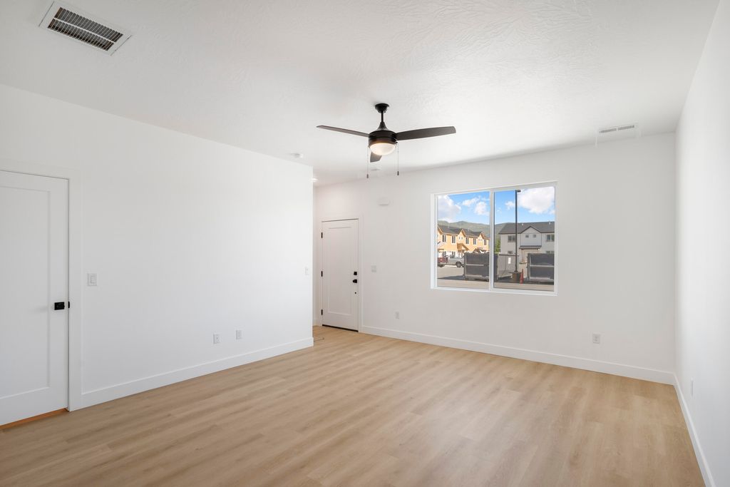 Photo of 1681 W 2925 N, Cedar City, UT 84721 (MLS # 26-273635)