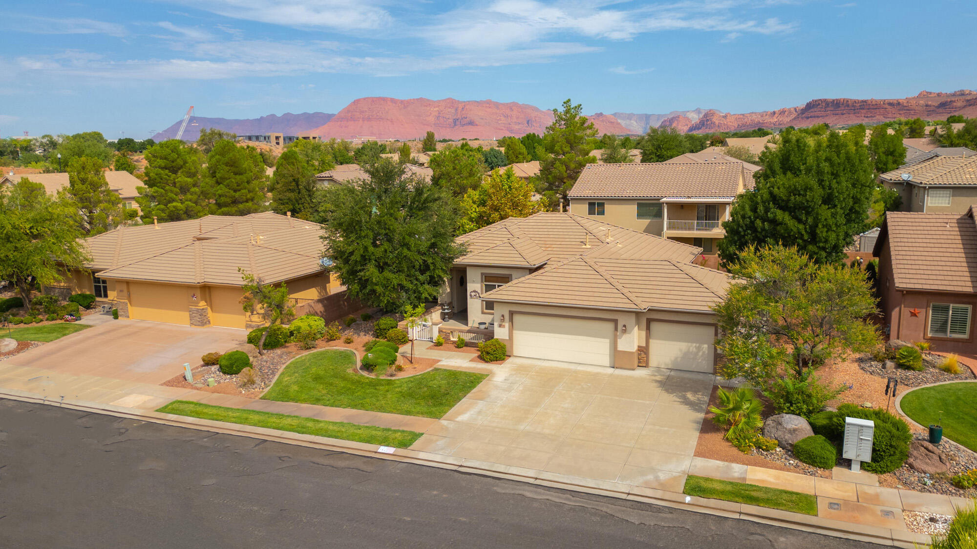 STONE GATE AT SEVEN HILLS - Residential