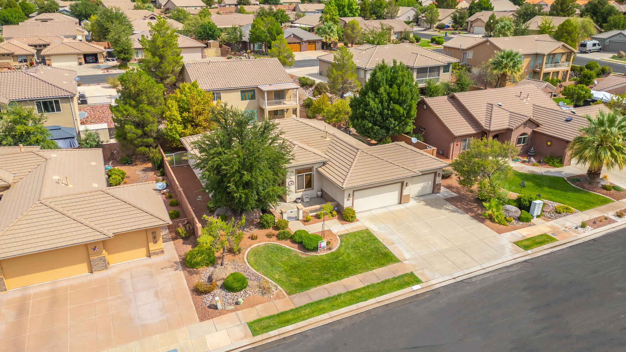 STONE GATE AT SEVEN HILLS - Residential
