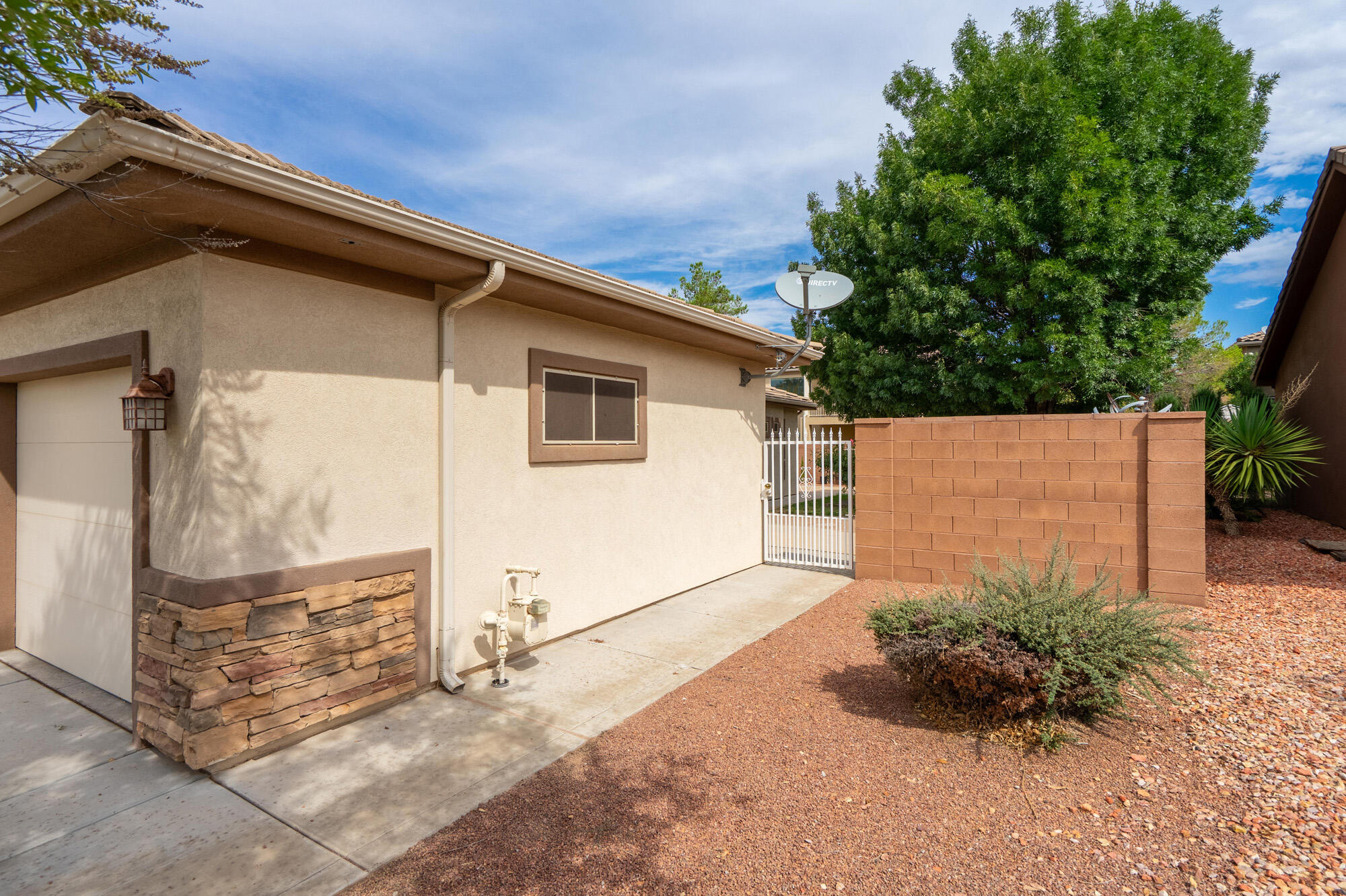 STONE GATE AT SEVEN HILLS - Residential
