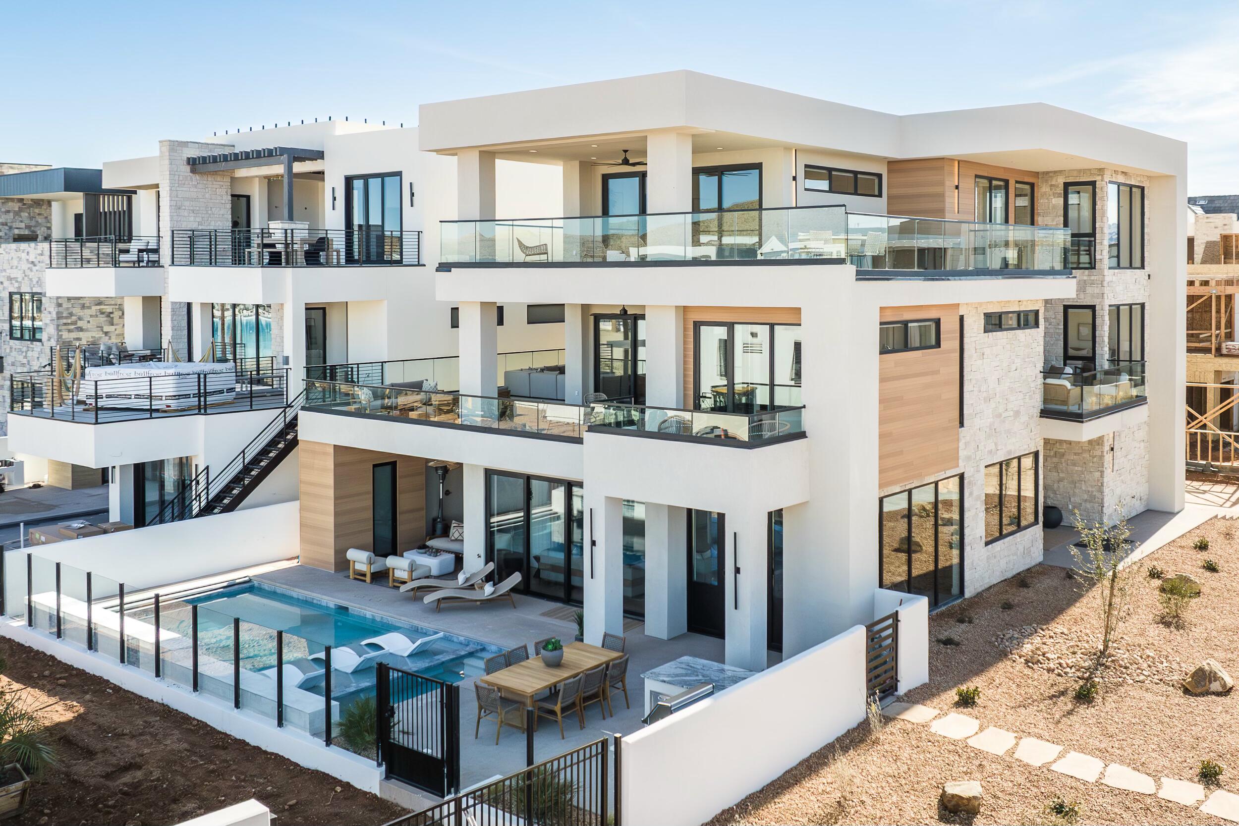 DESERT COLOR RESORT - Residential