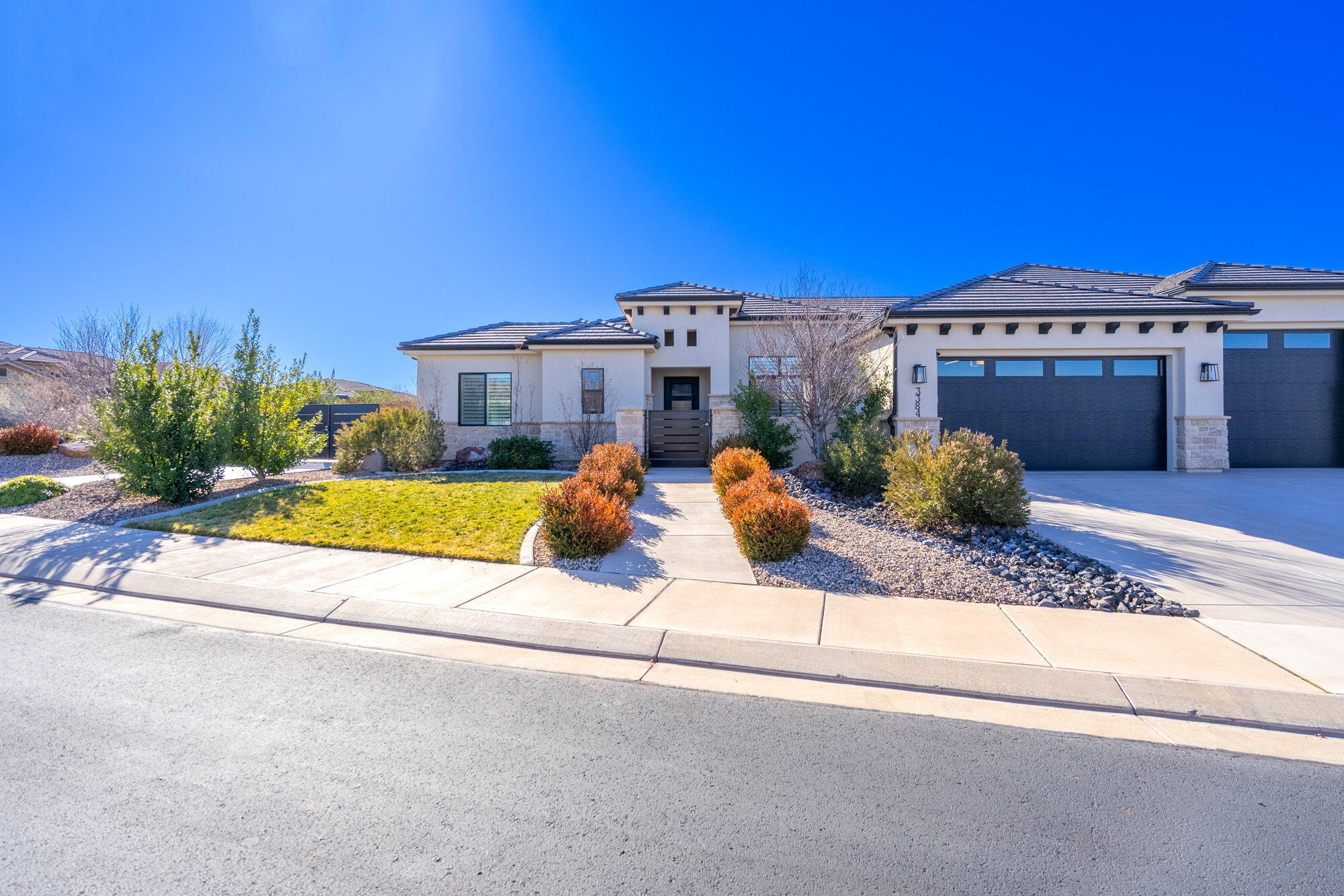 DESERT HEIGHTS - Residential