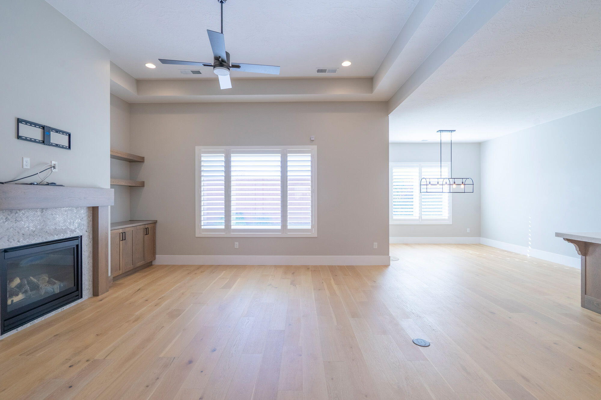 DESERT HEIGHTS - Residential